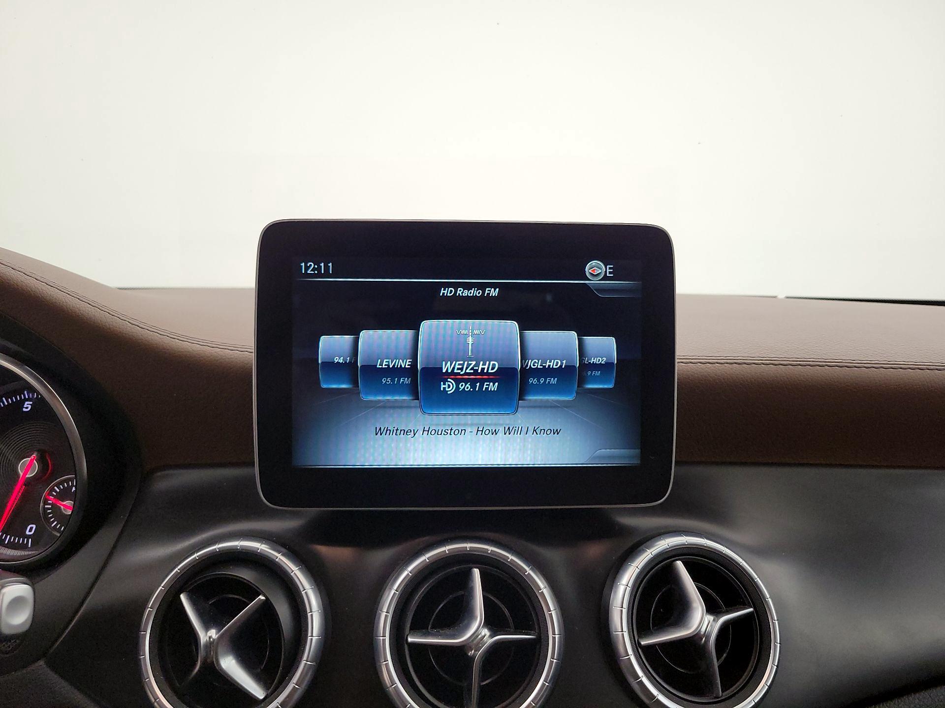 Thumbnail: 2018 Mercedes-Benz CLA - 16
