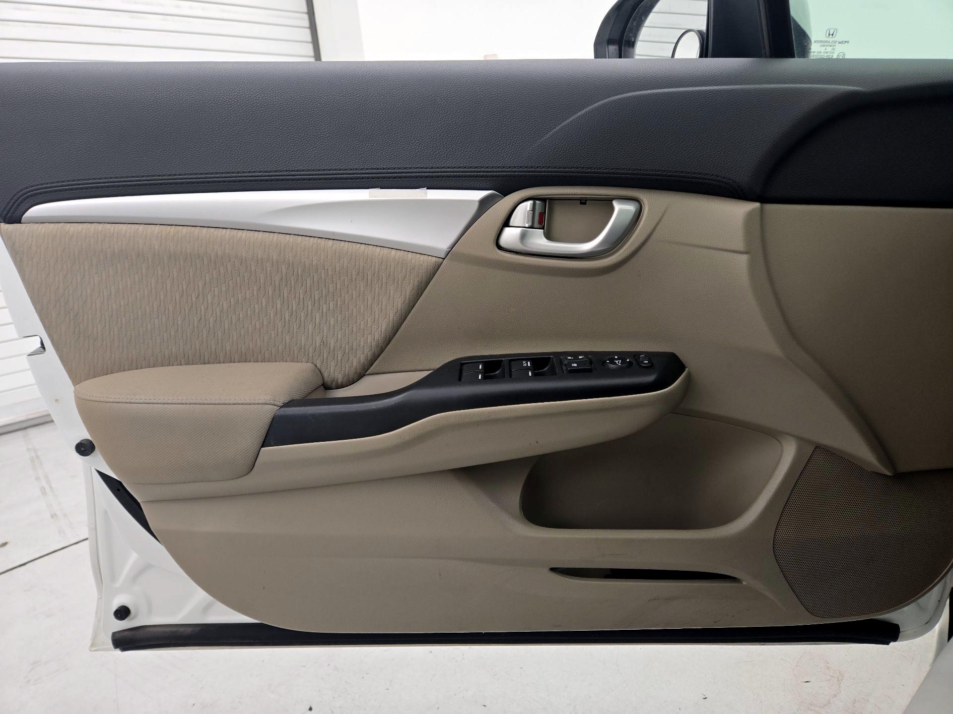 Thumbnail: 2014 Honda Civic - 12