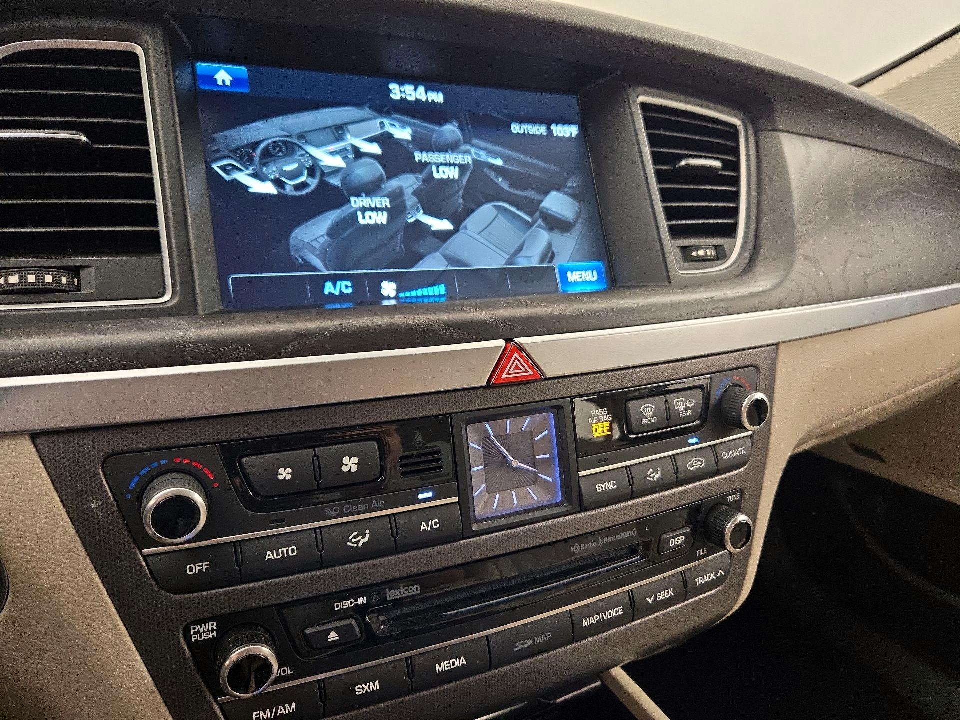 Thumbnail: 2017 Genesis G80 - 17