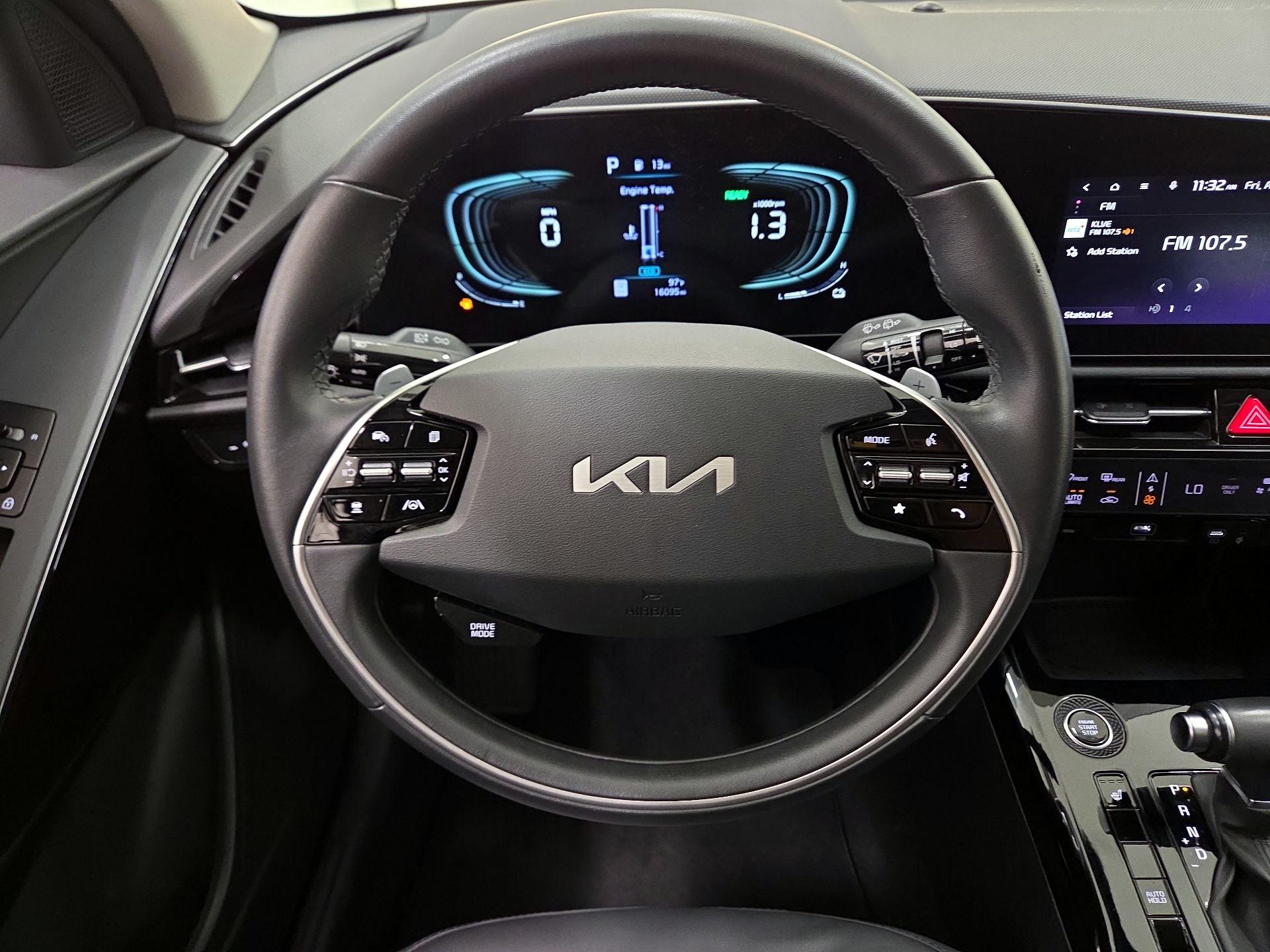 Thumbnail: 2023 Kia Niro - 10