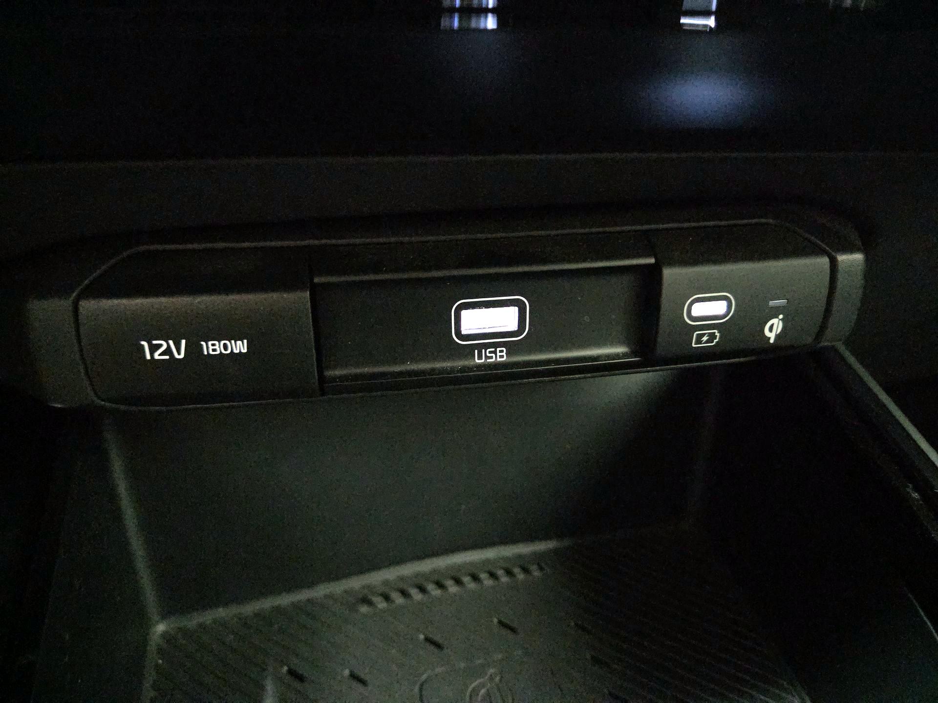 Thumbnail: 2023 Kia Niro - 19