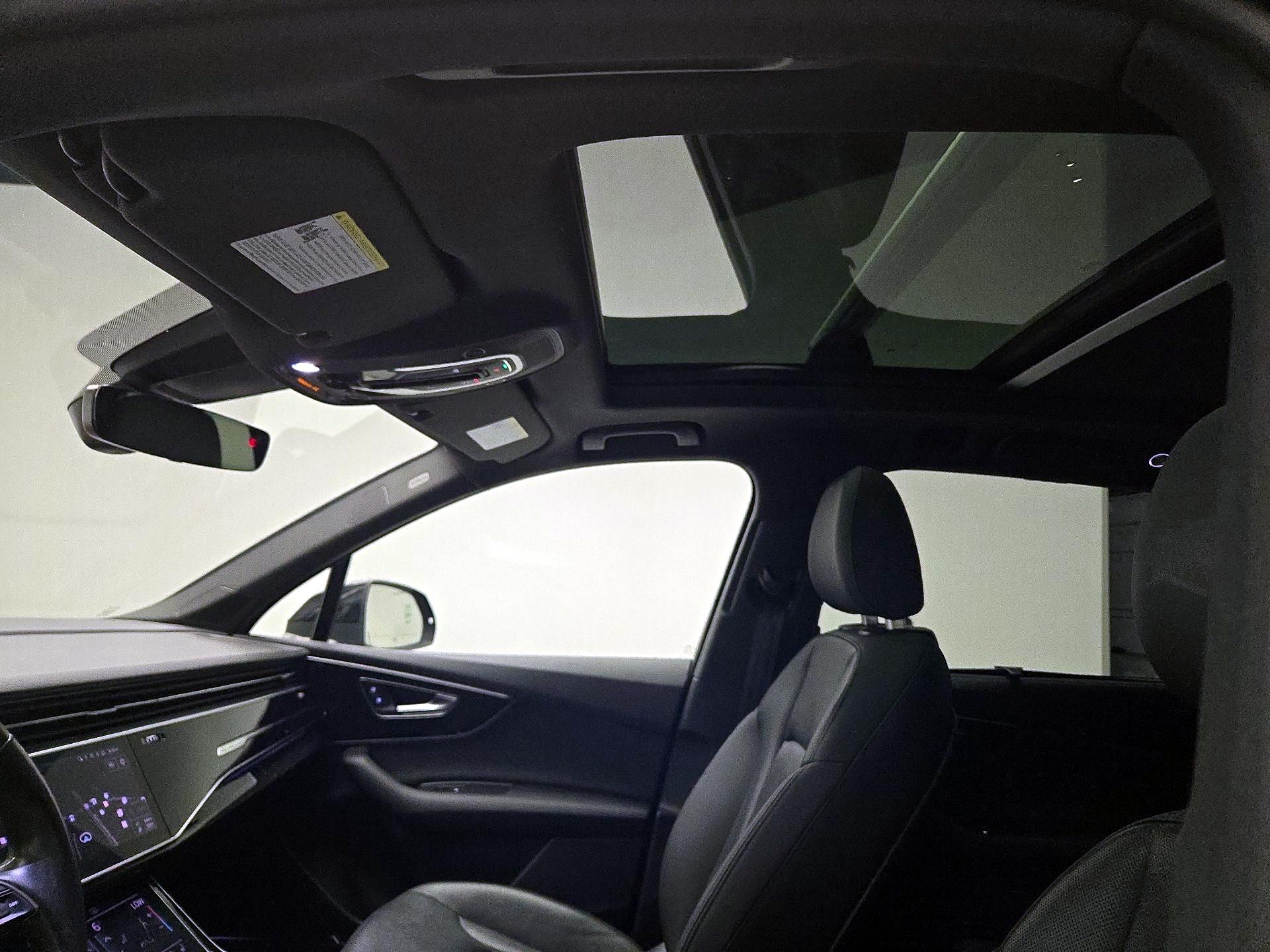 Thumbnail: 2021 Audi Q7 - 17