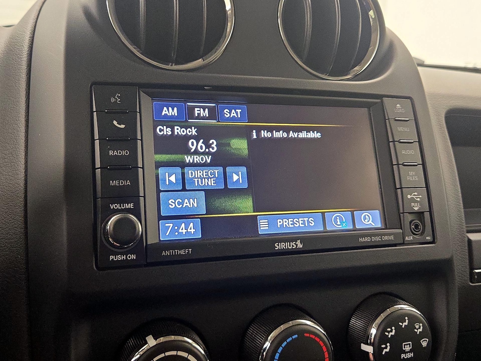 2016 Jeep Patriot Latitude - Photo 15