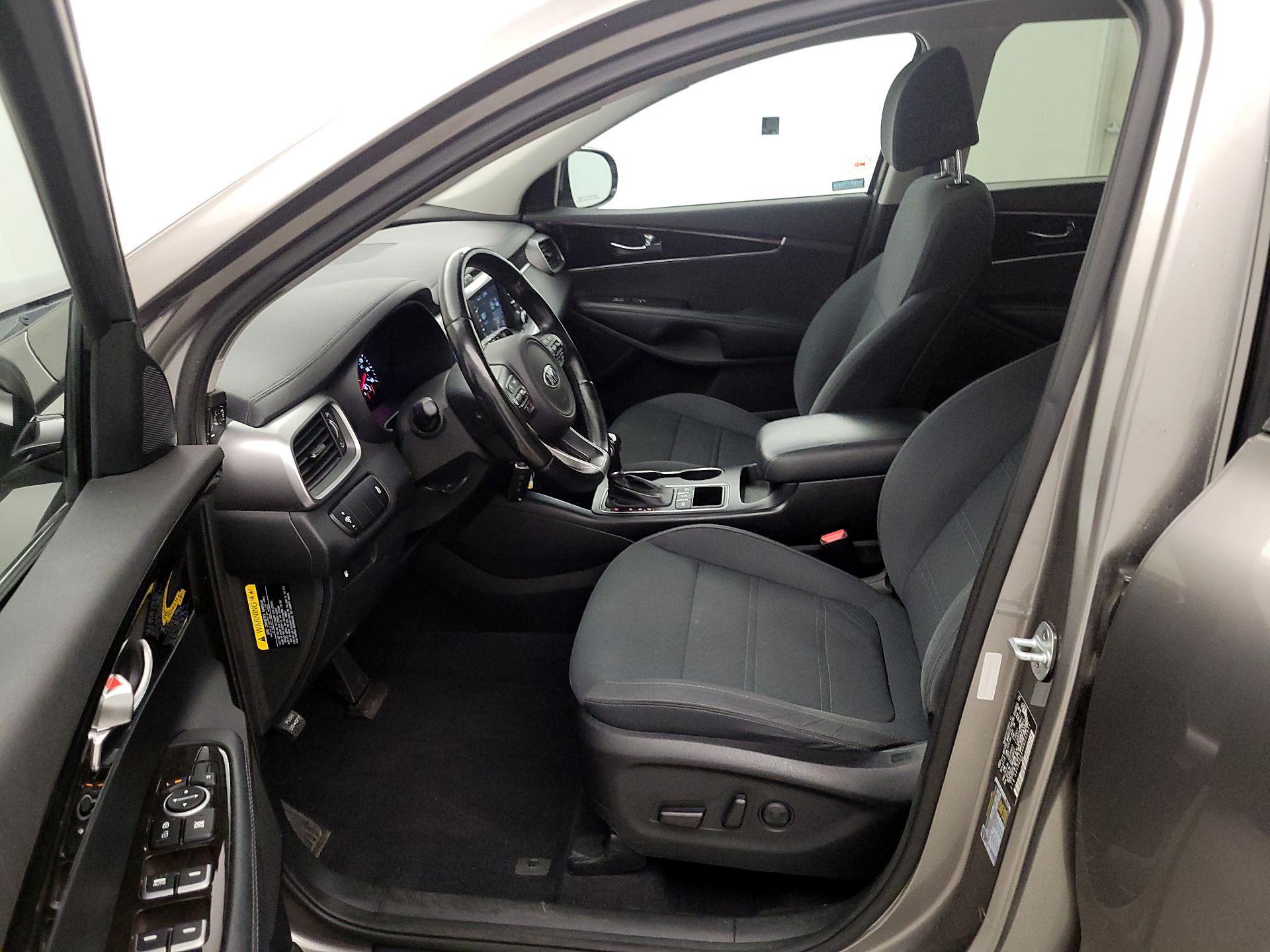 Thumbnail: 2017 Kia Sorento - 11