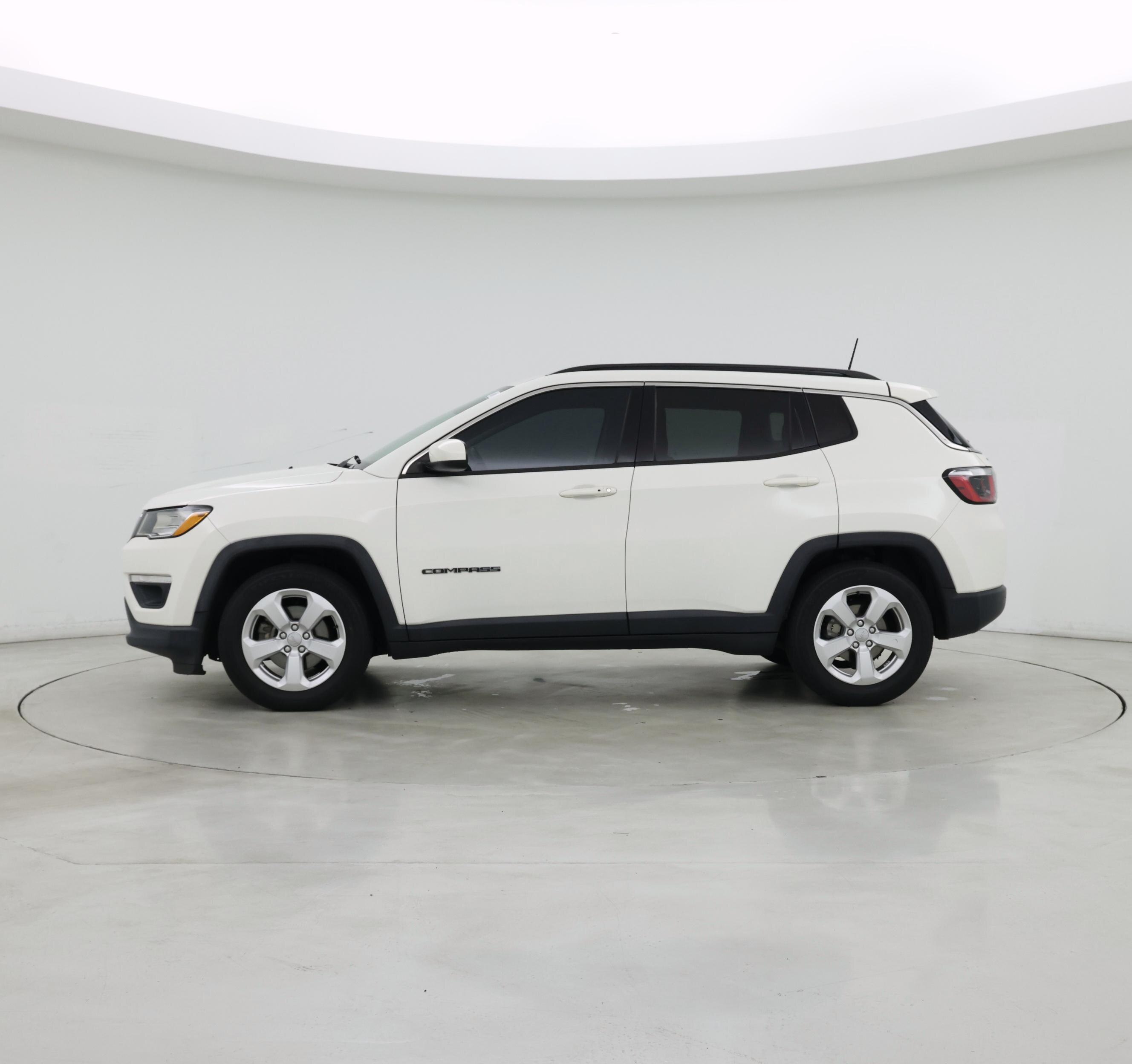 Thumbnail: 2019 Jeep Compass - 3