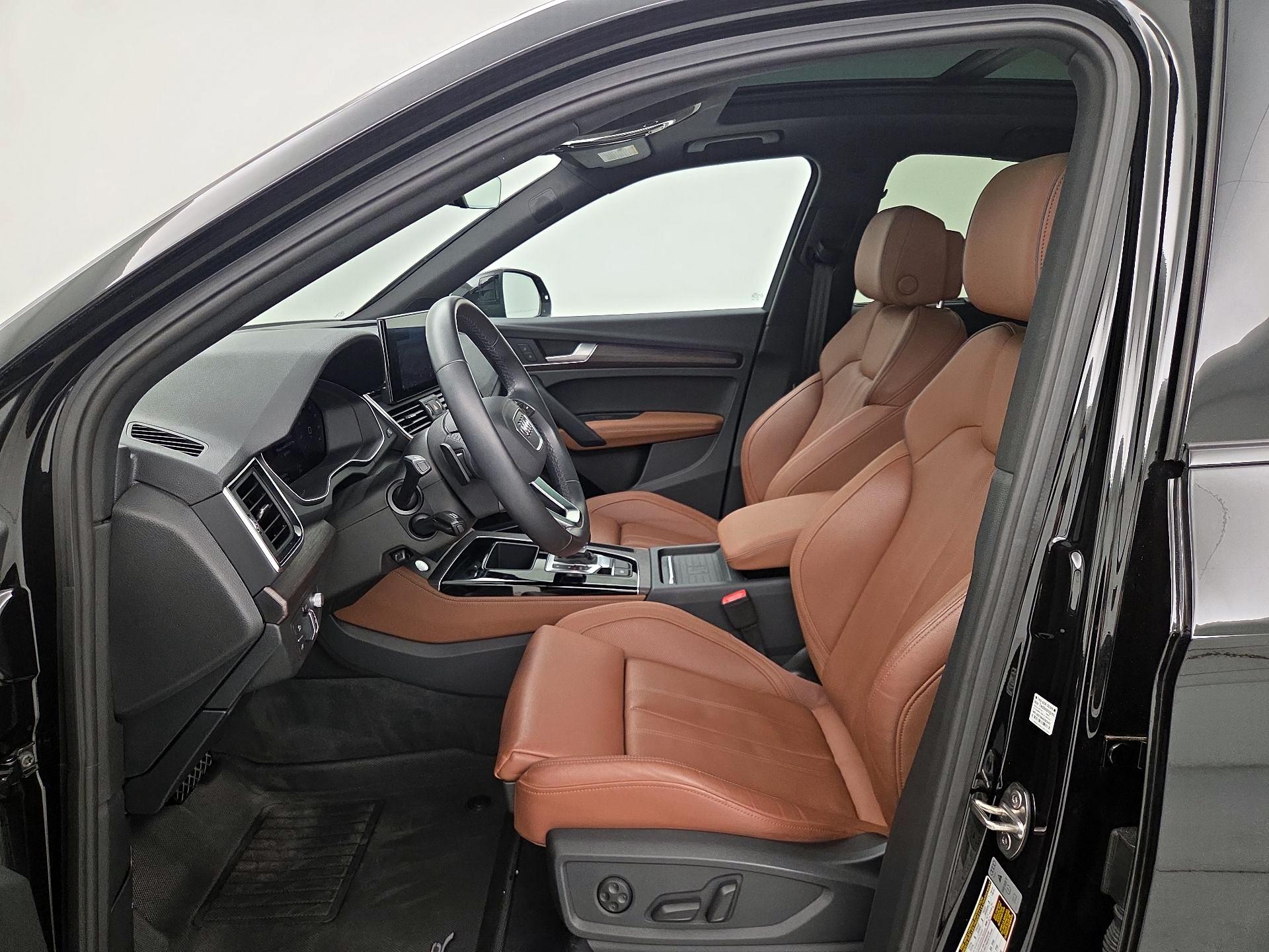 Thumbnail: 2023 Audi Q5 - 11