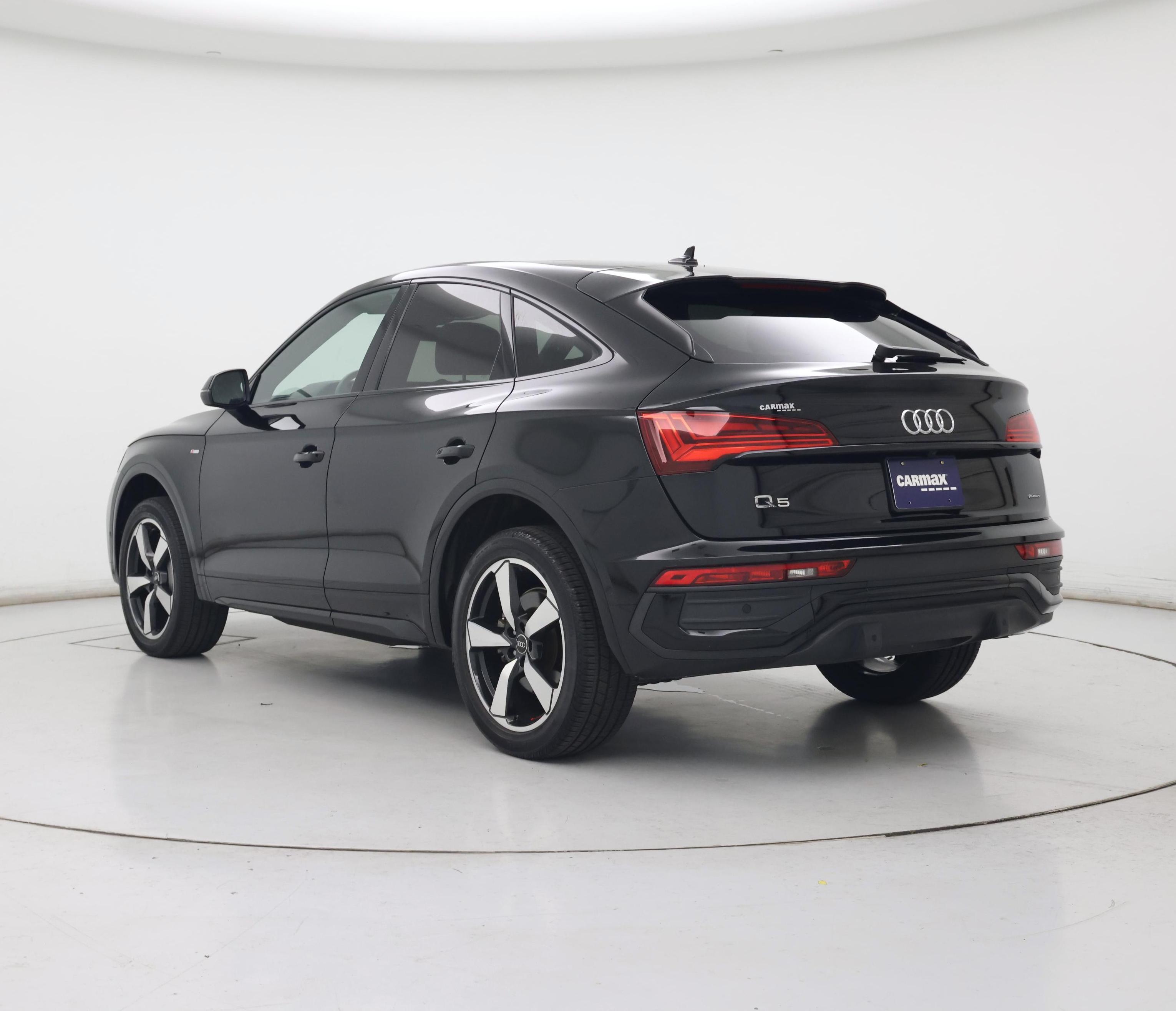 Thumbnail: 2023 Audi Q5 - 2