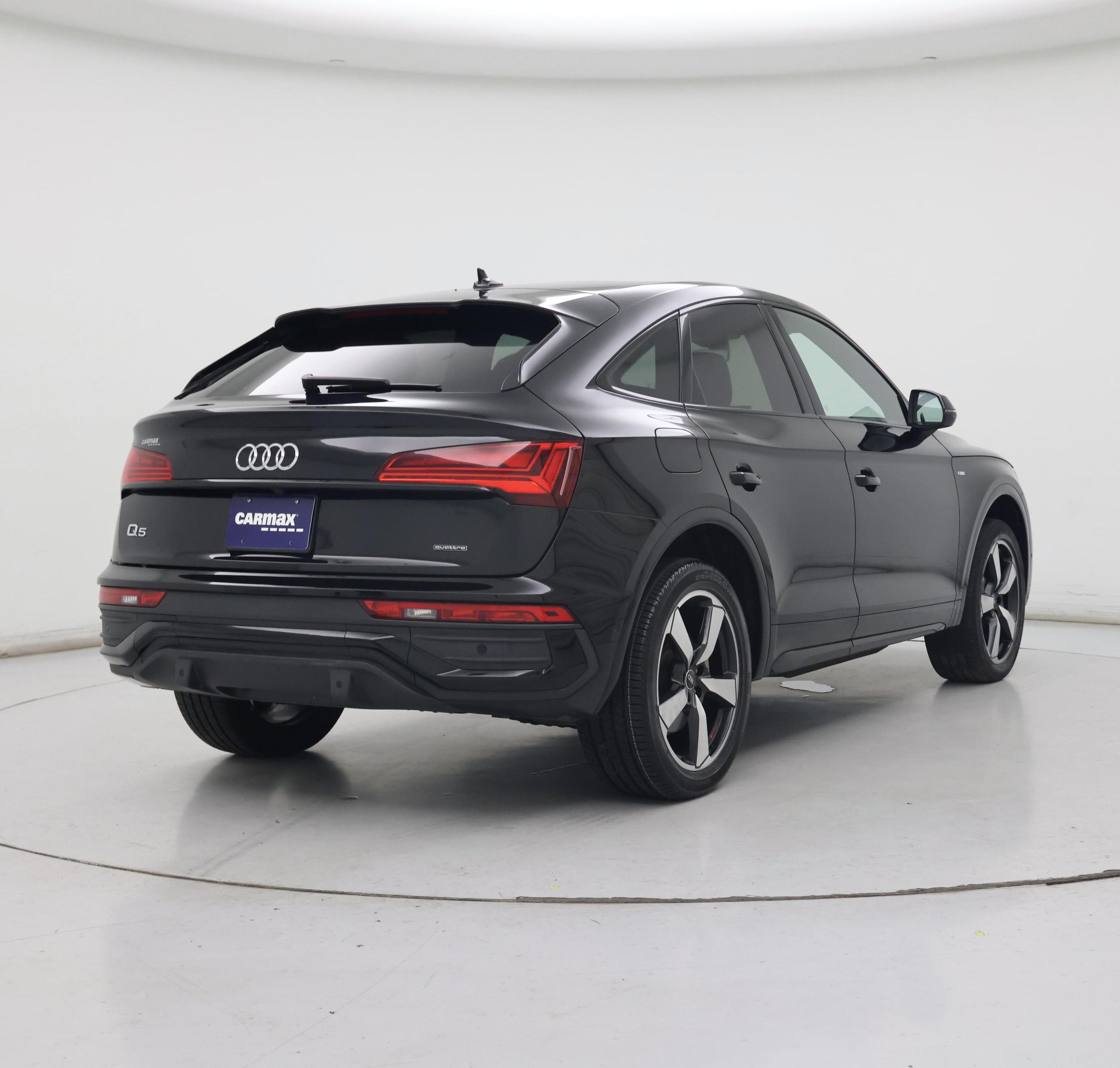 Thumbnail: 2023 Audi Q5 - 8