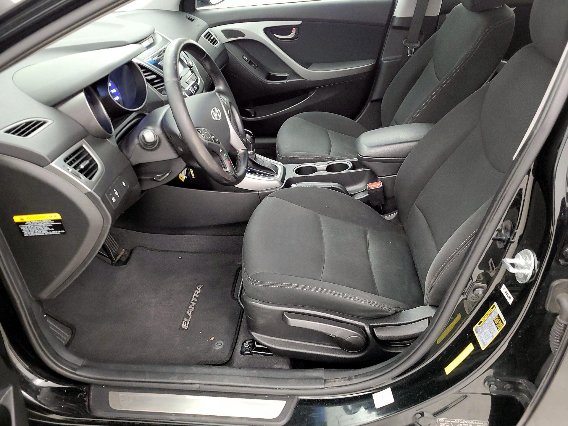 Thumbnail: 2015 Hyundai Elantra - 9