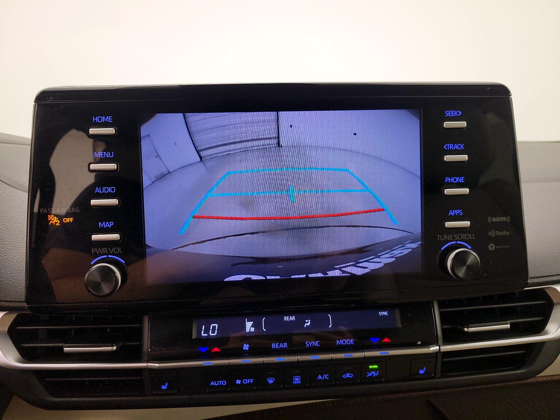 Thumbnail: 2021 Toyota Sienna - 14