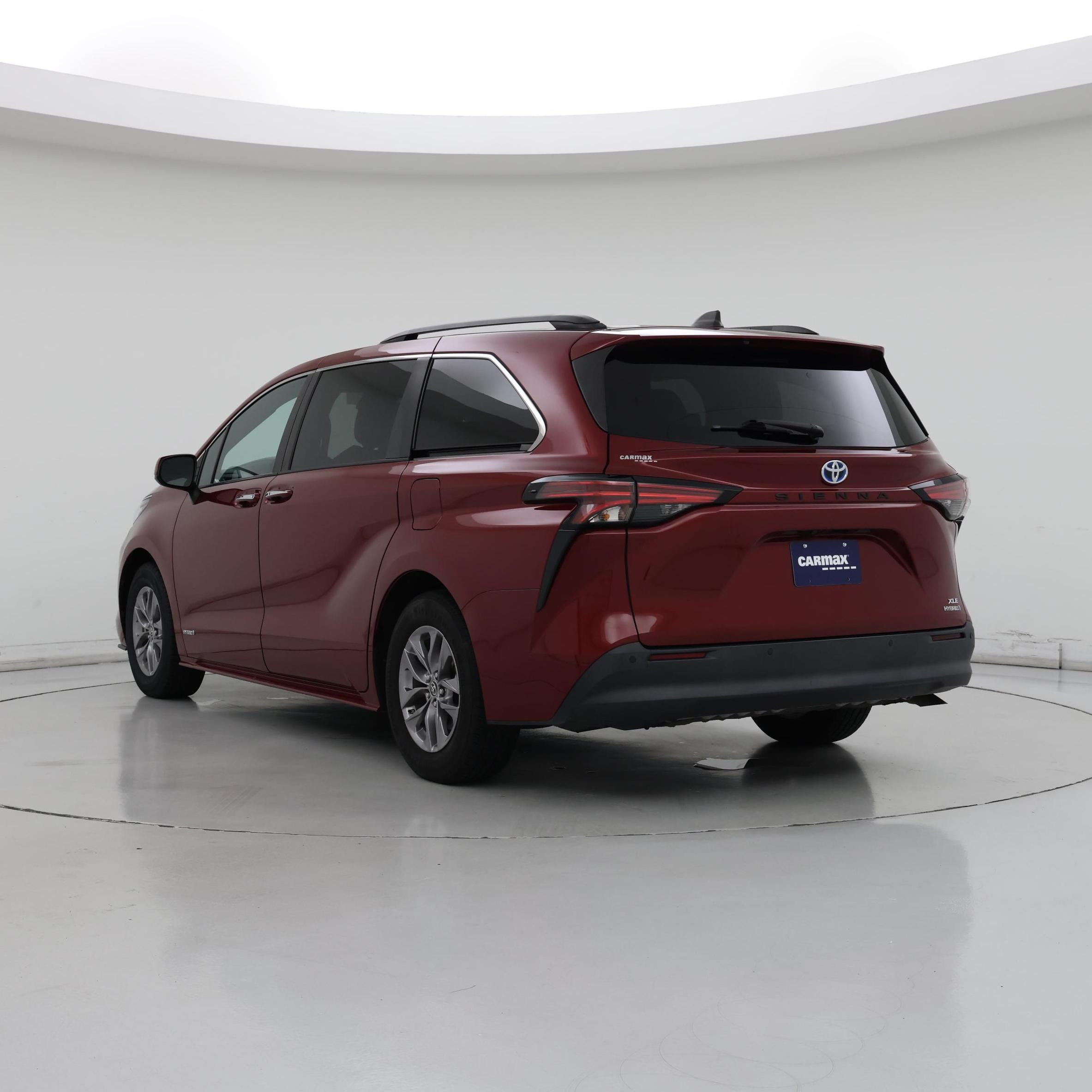 Thumbnail: 2021 Toyota Sienna - 2
