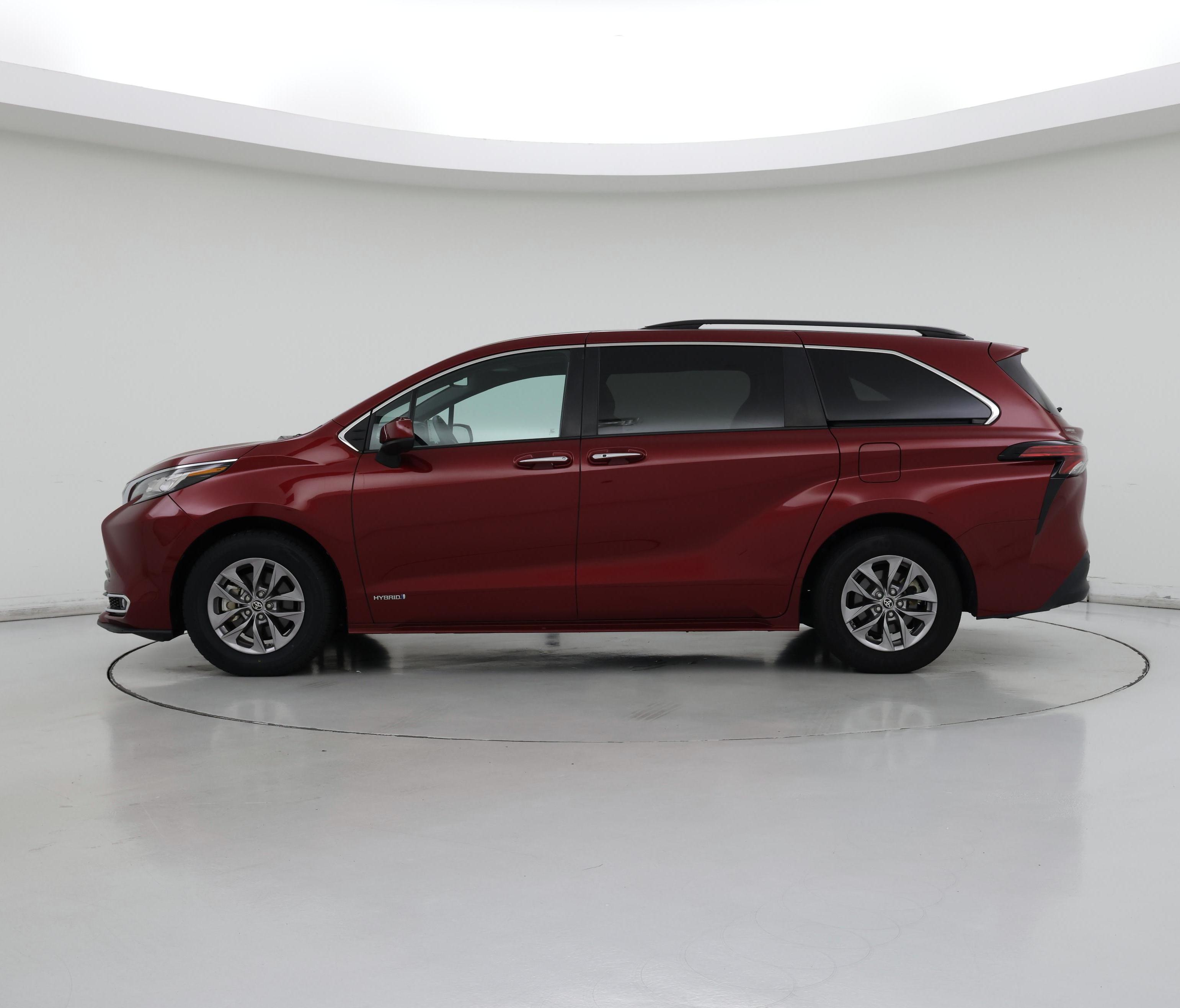 Thumbnail: 2021 Toyota Sienna - 3