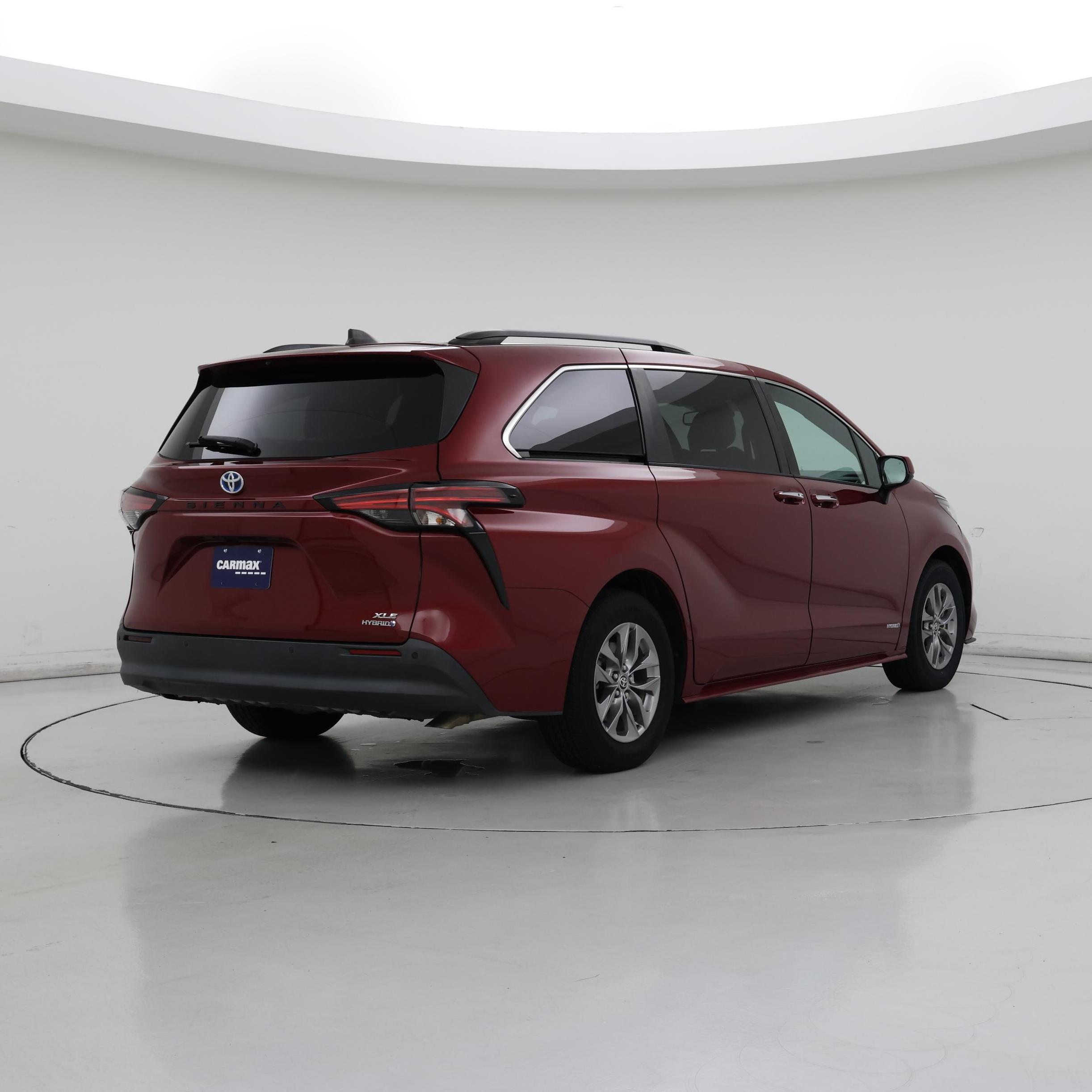 Thumbnail: 2021 Toyota Sienna - 8