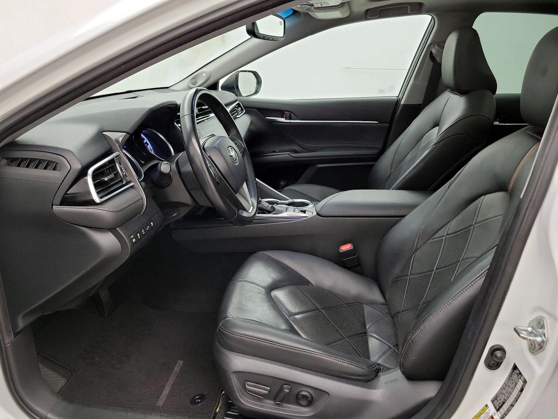Thumbnail: 2018 Toyota Camry - 11