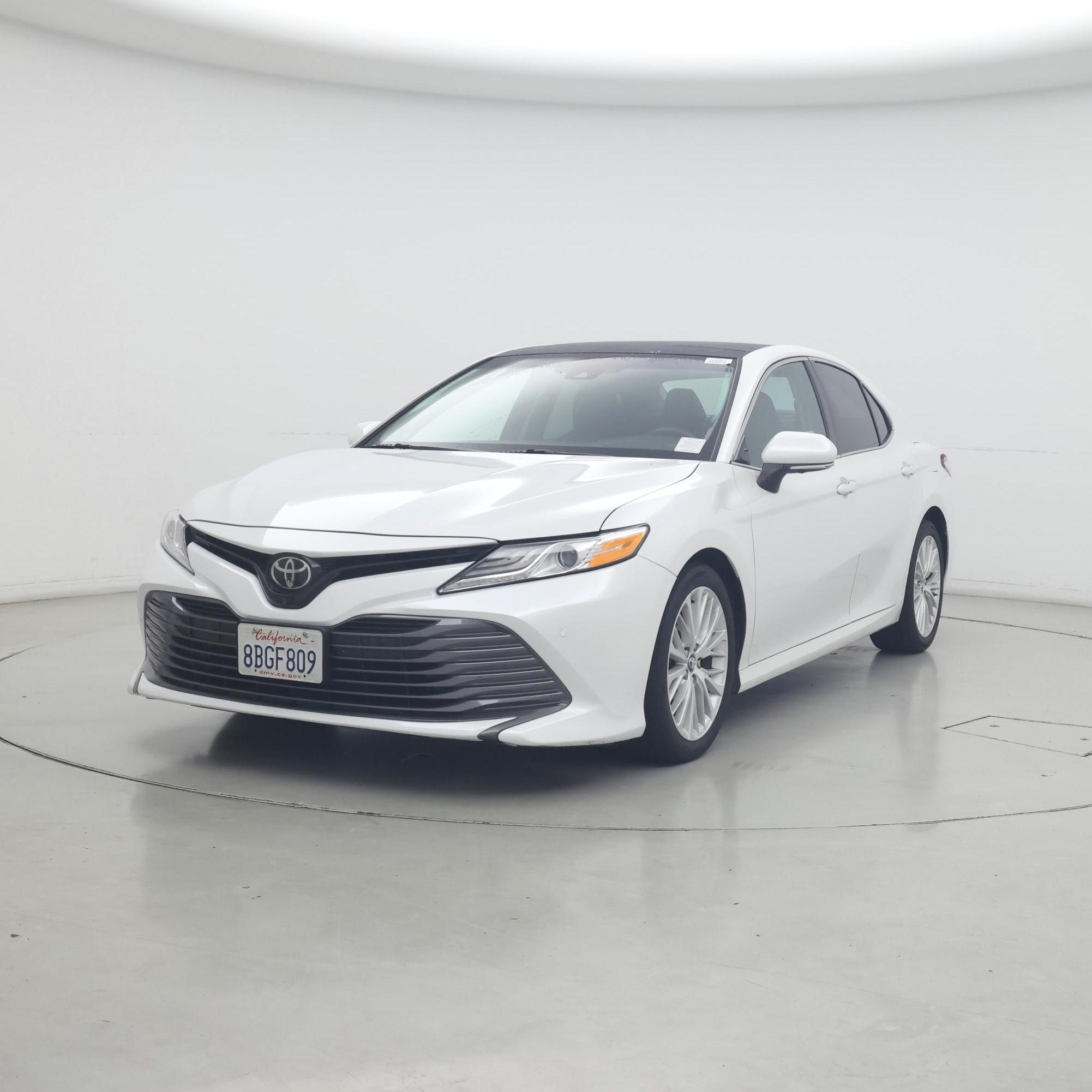 Thumbnail: 2018 Toyota Camry - 4