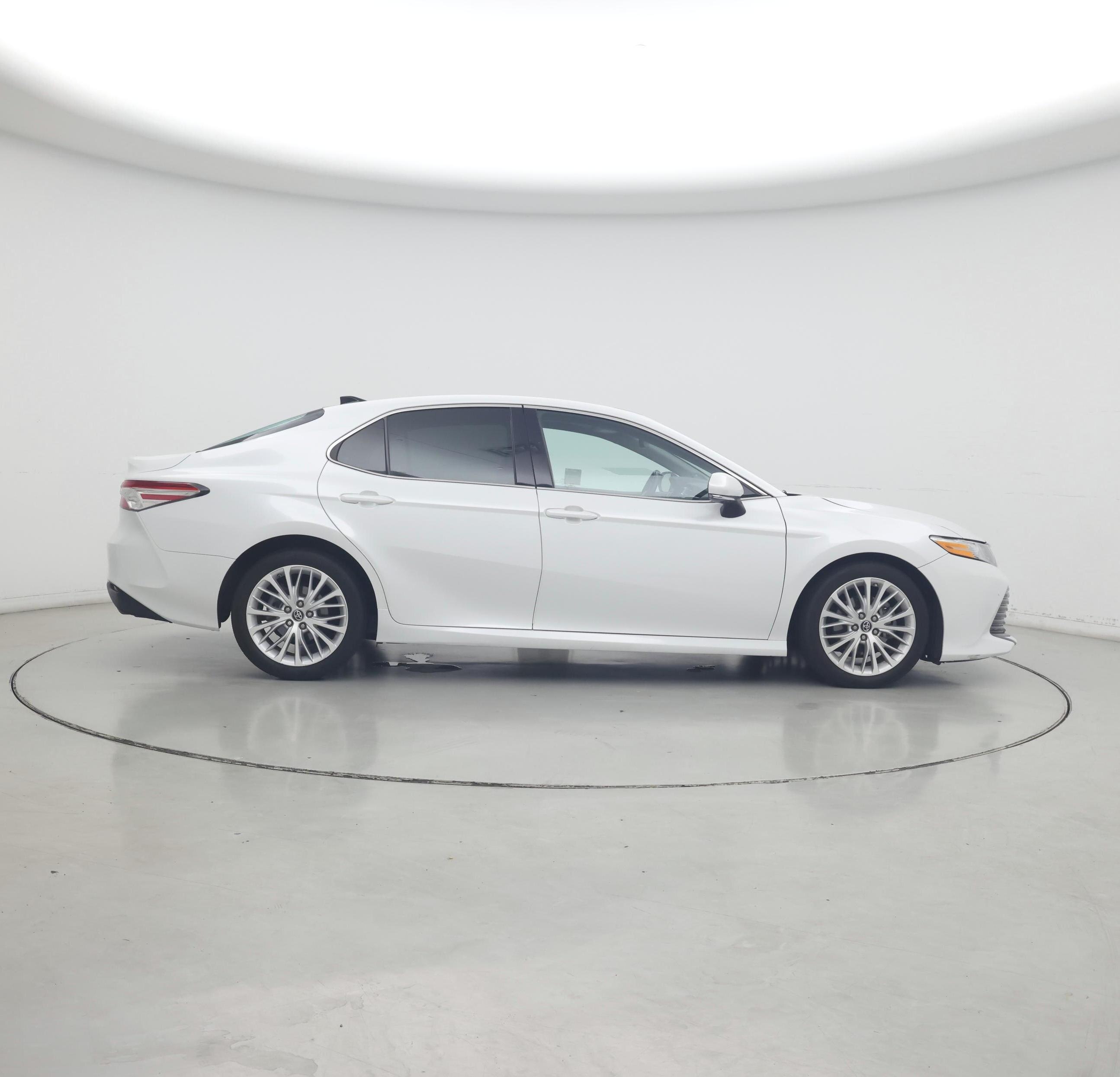 Thumbnail: 2018 Toyota Camry - 7
