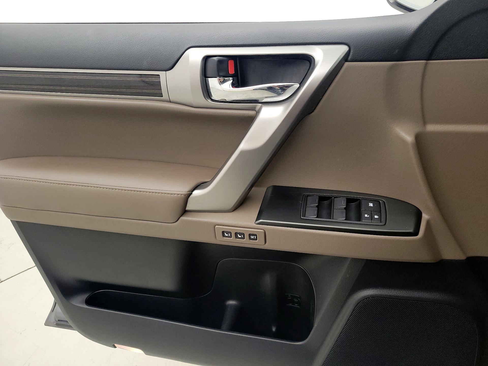 Thumbnail: 2023 Lexus GX - 12