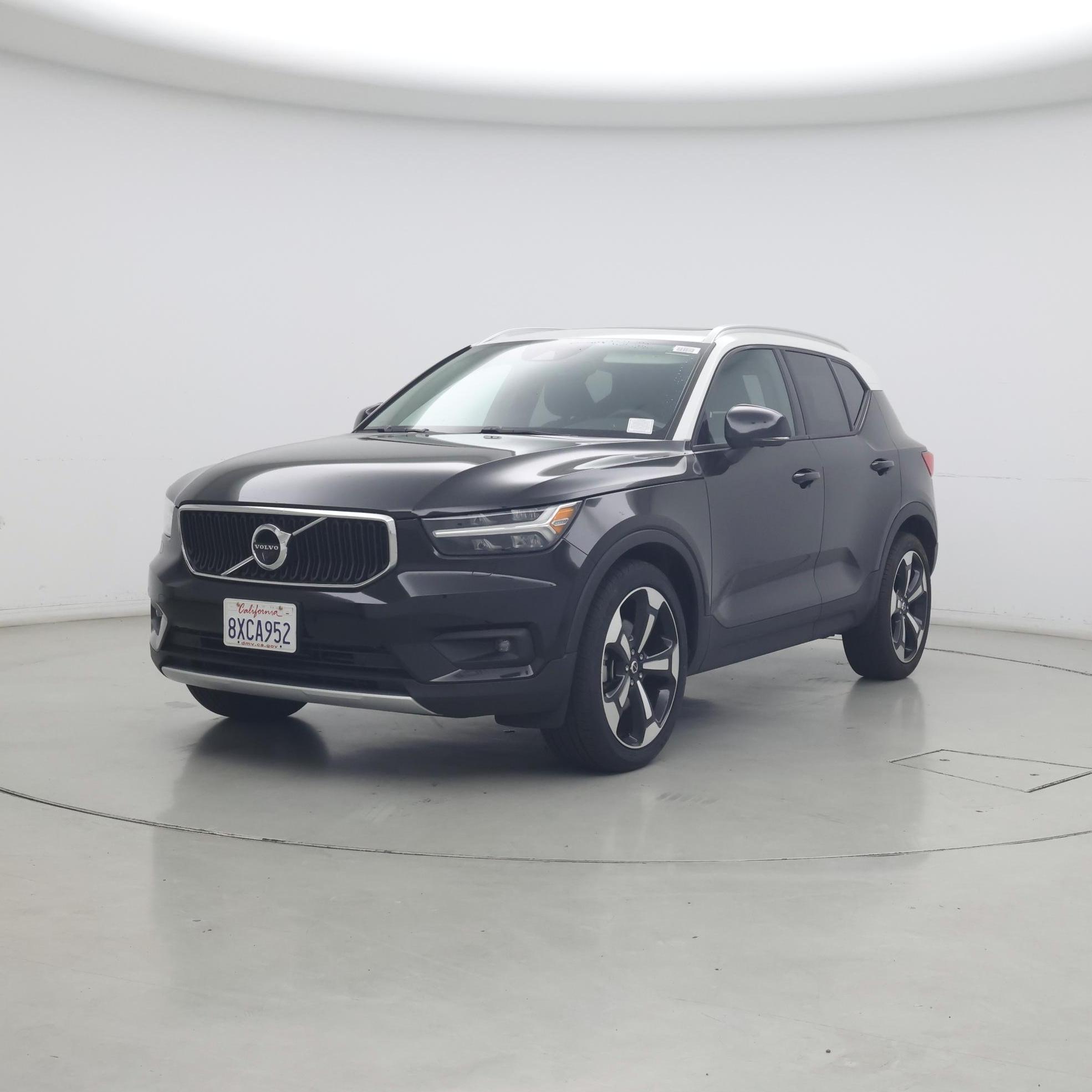 Thumbnail: 2020 Volvo XC40 - 4