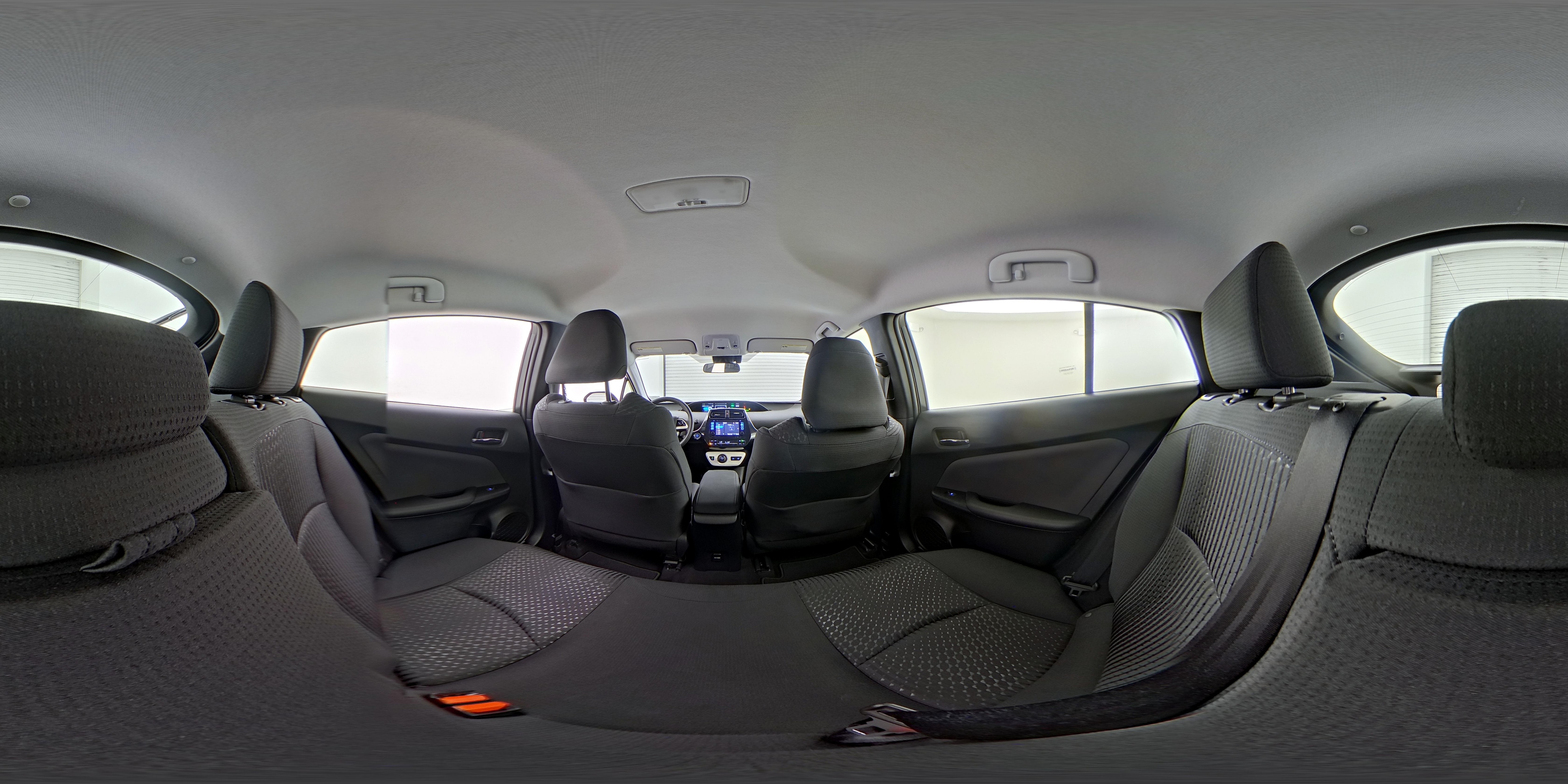 2018 Toyota Prius Three - Photo 25
