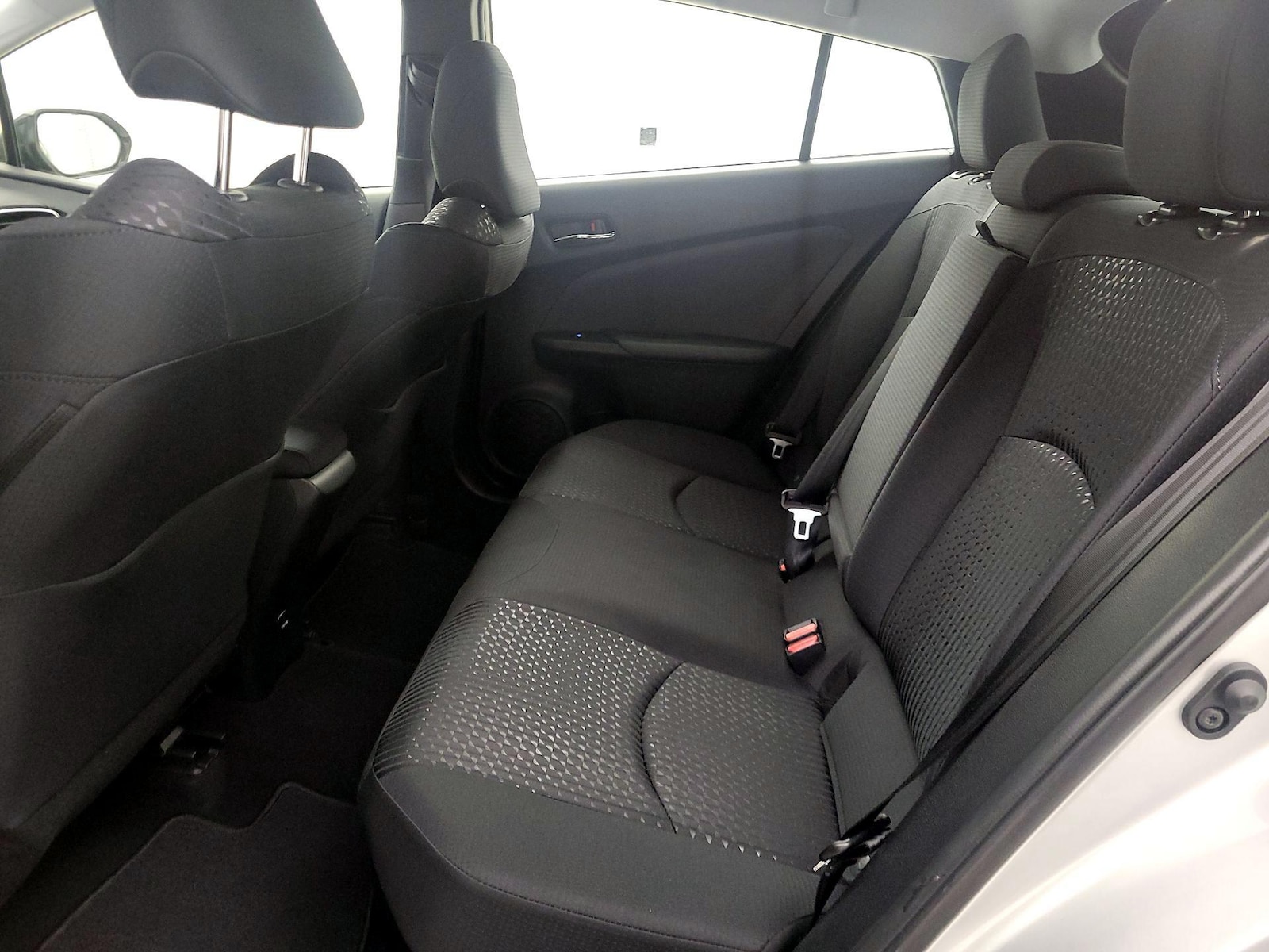 2018 Toyota Prius Three - Photo 20