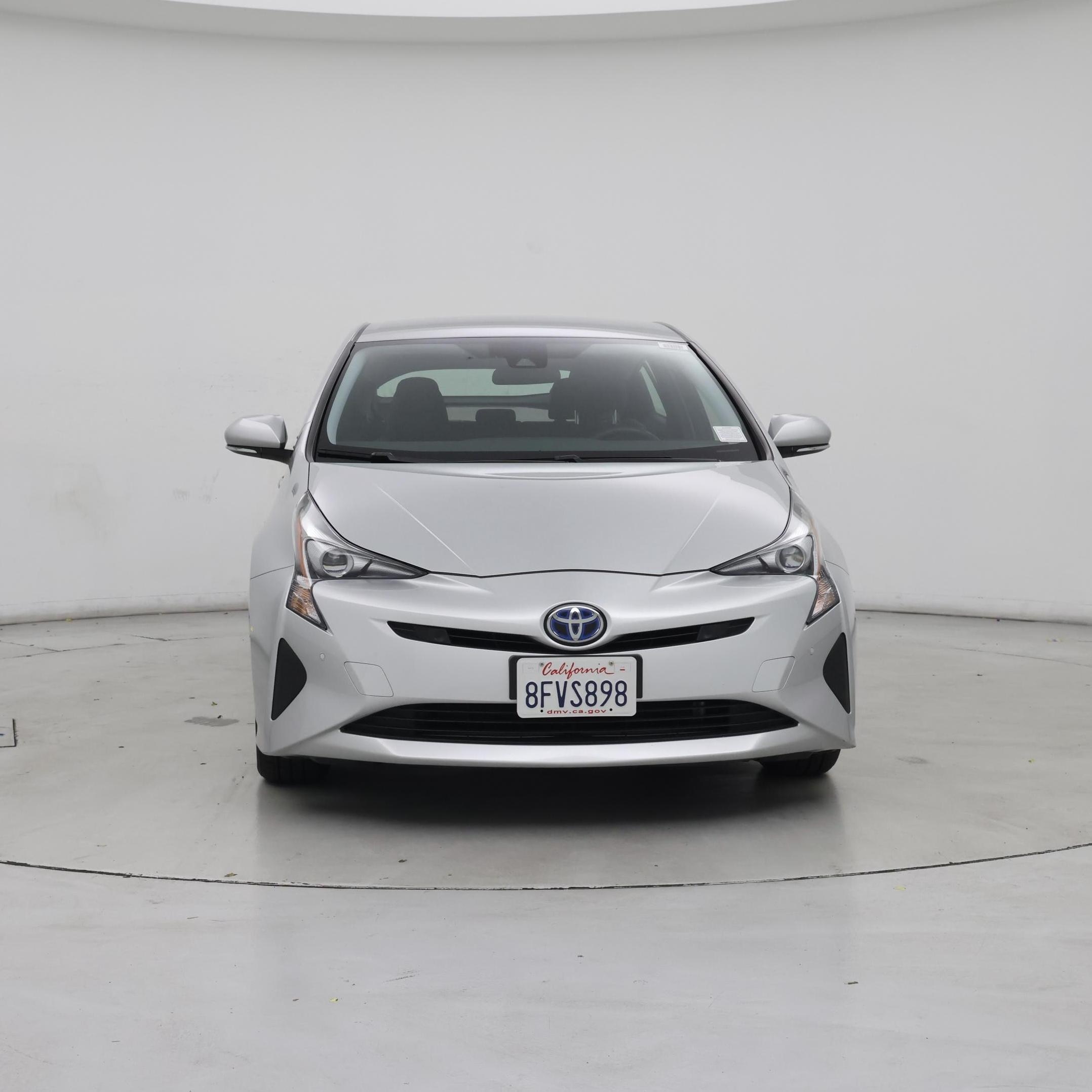 Thumbnail: 2018 Toyota Prius - 5