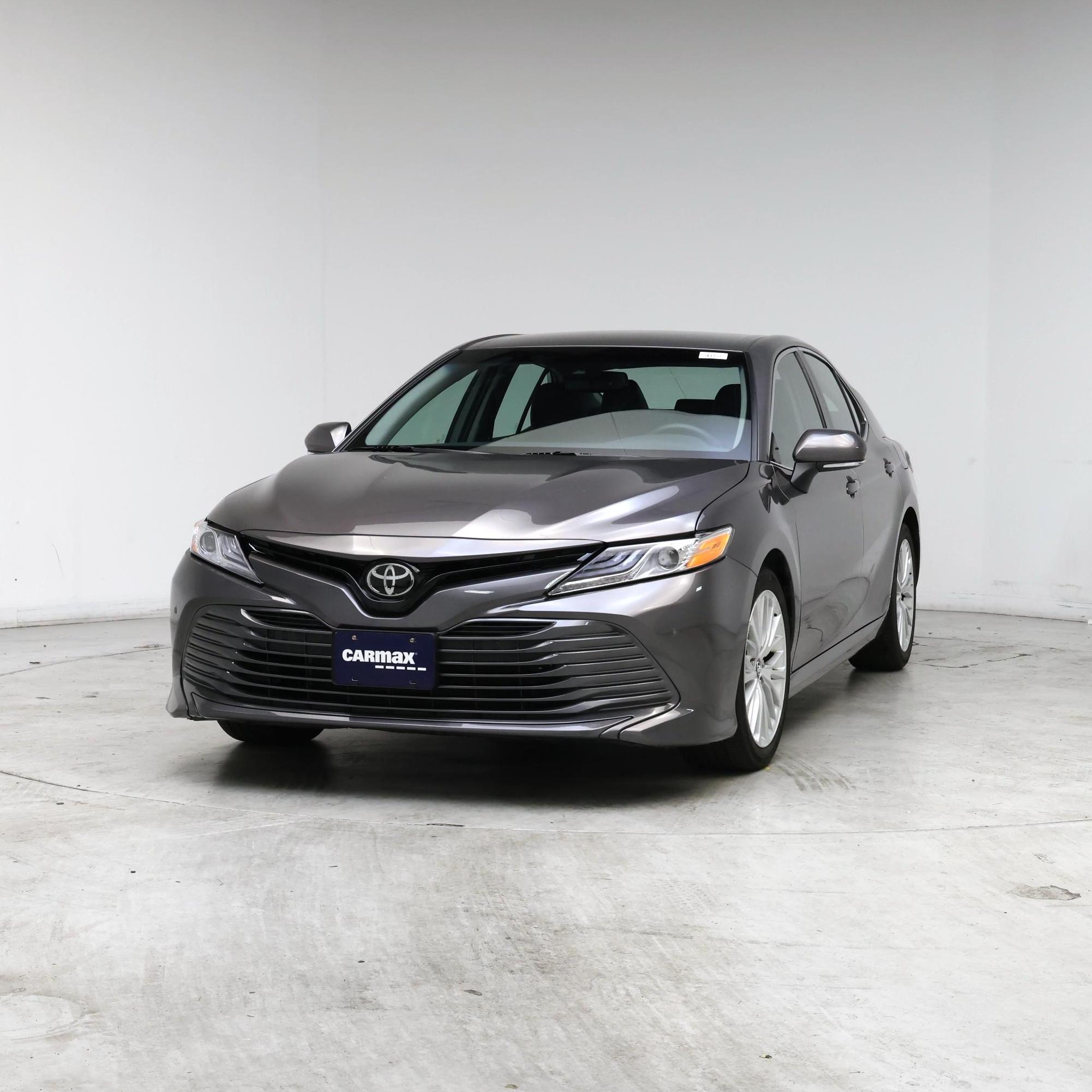 Thumbnail: 2018 Toyota Camry - 4