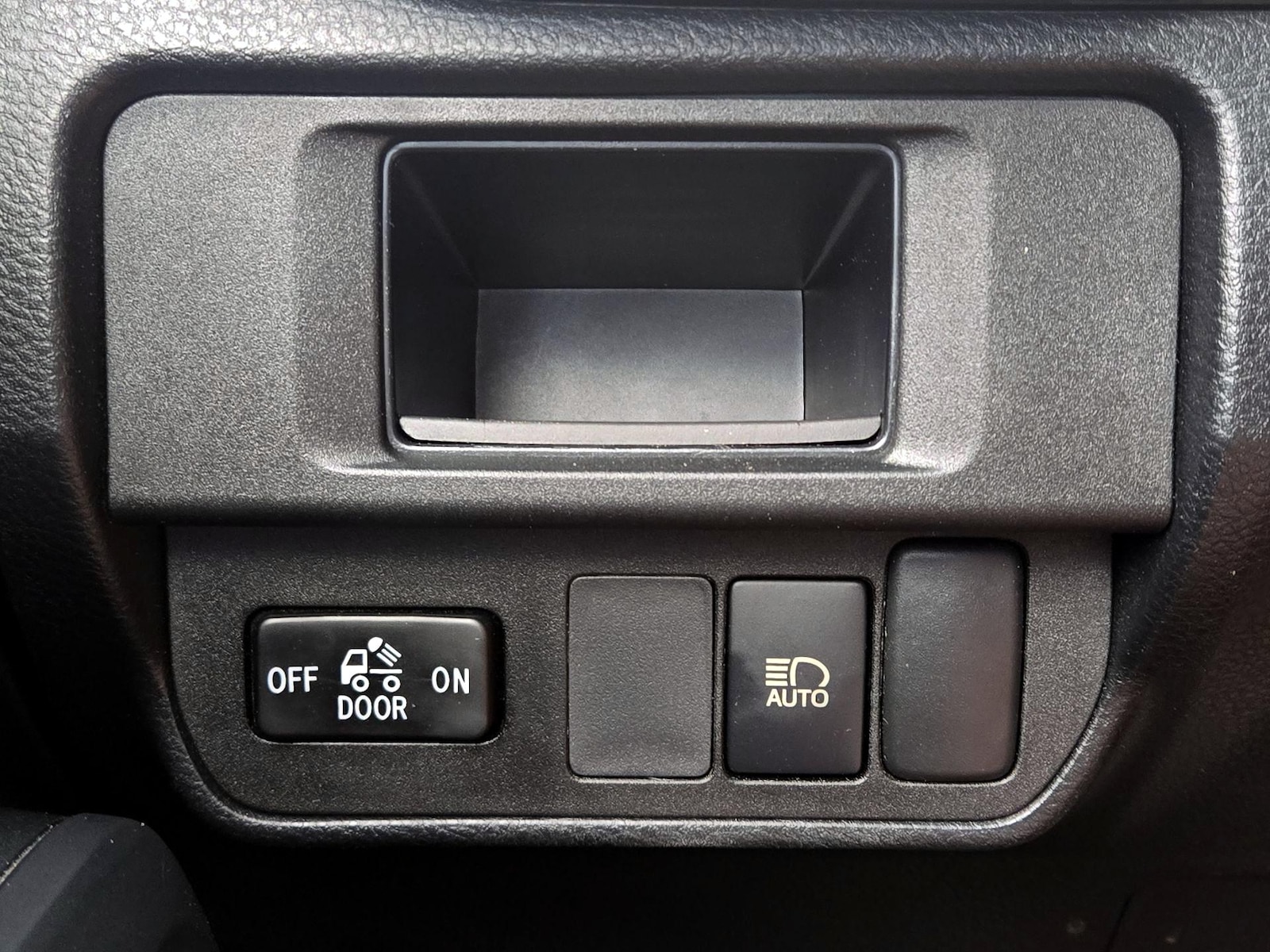 2019 Toyota Tacoma SR - Photo 14