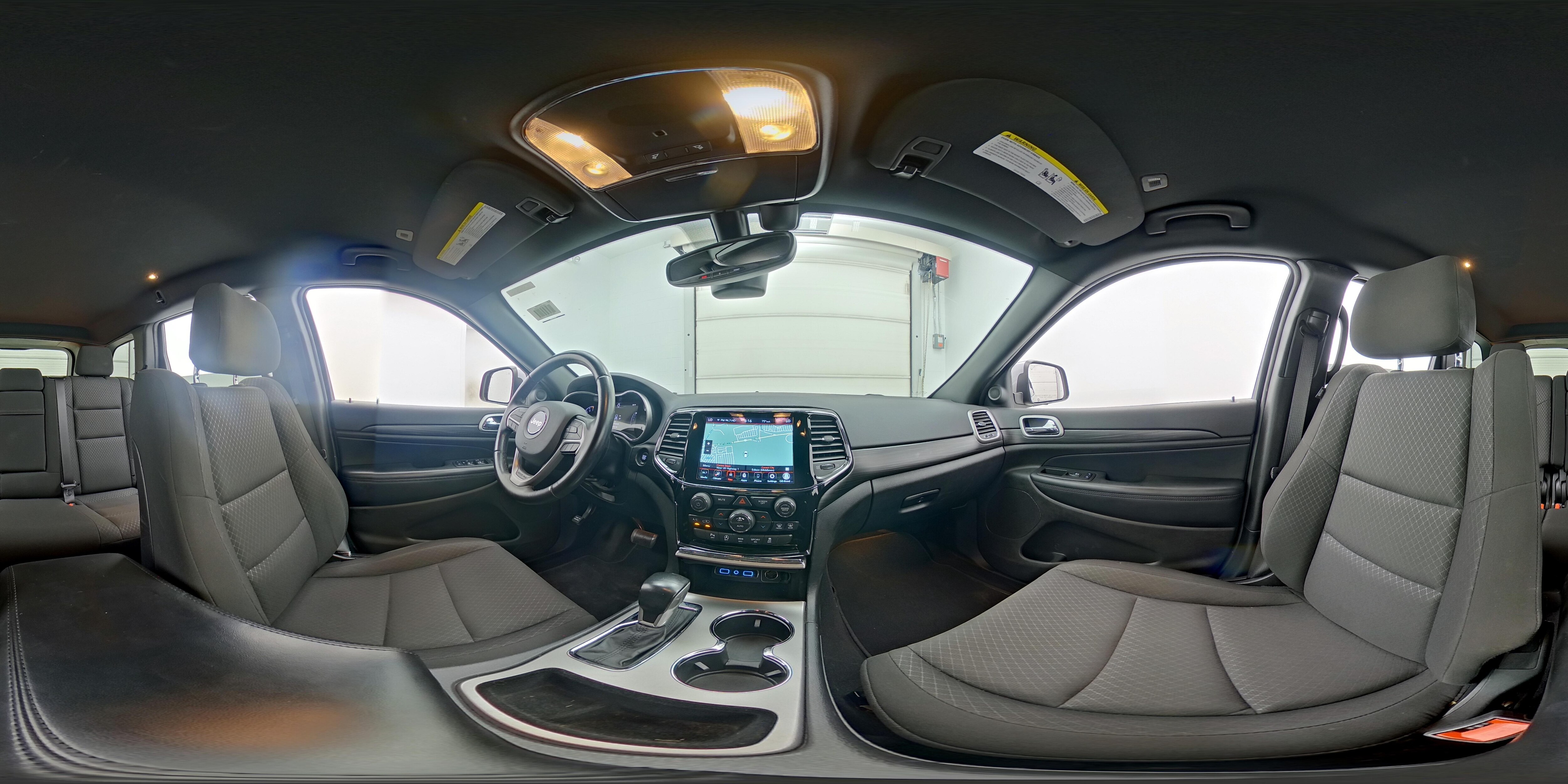 2020 Jeep Grand Cherokee Laredo E - Photo 25