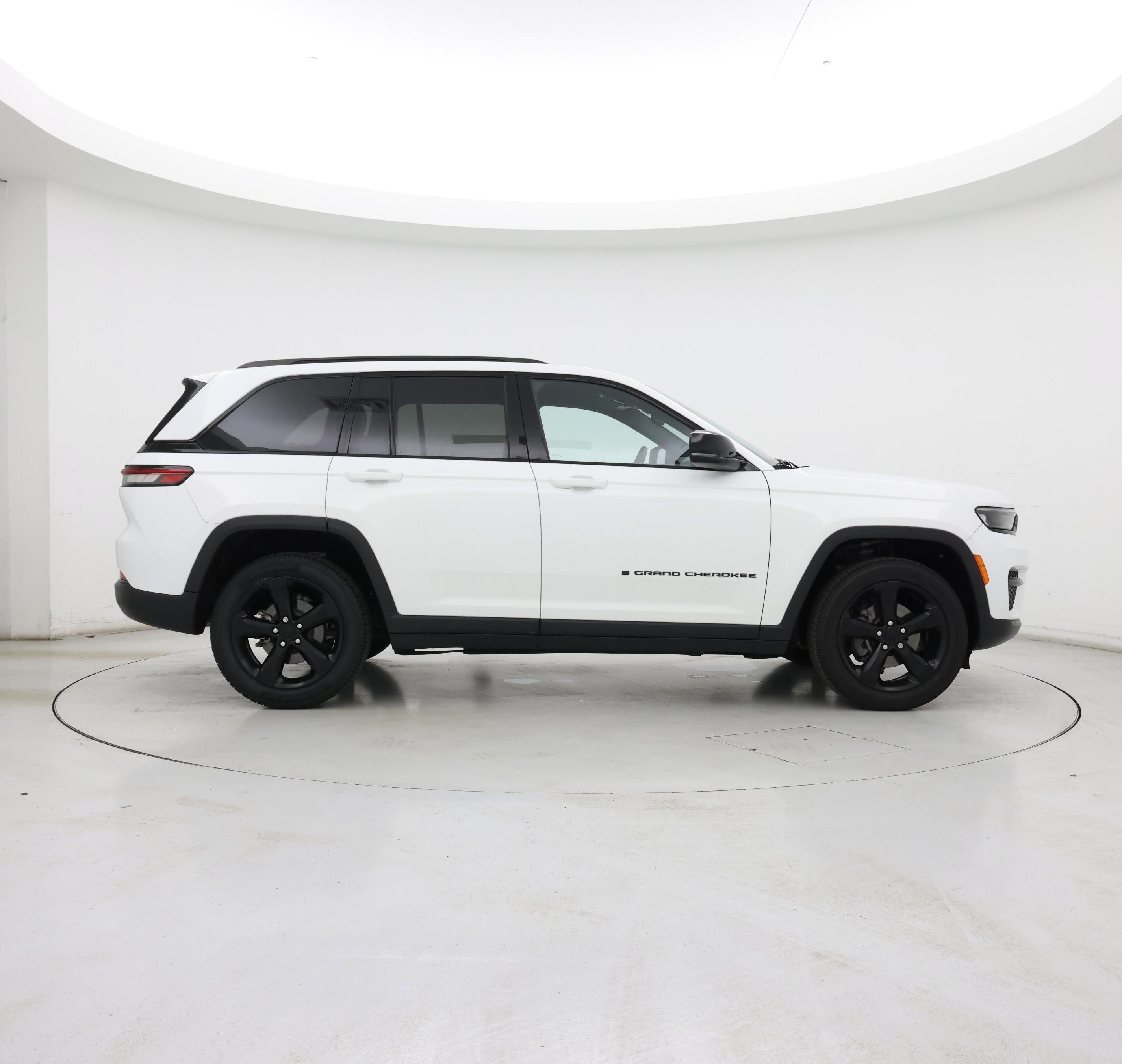 Thumbnail: 2023 Jeep Grand Cherokee - 7