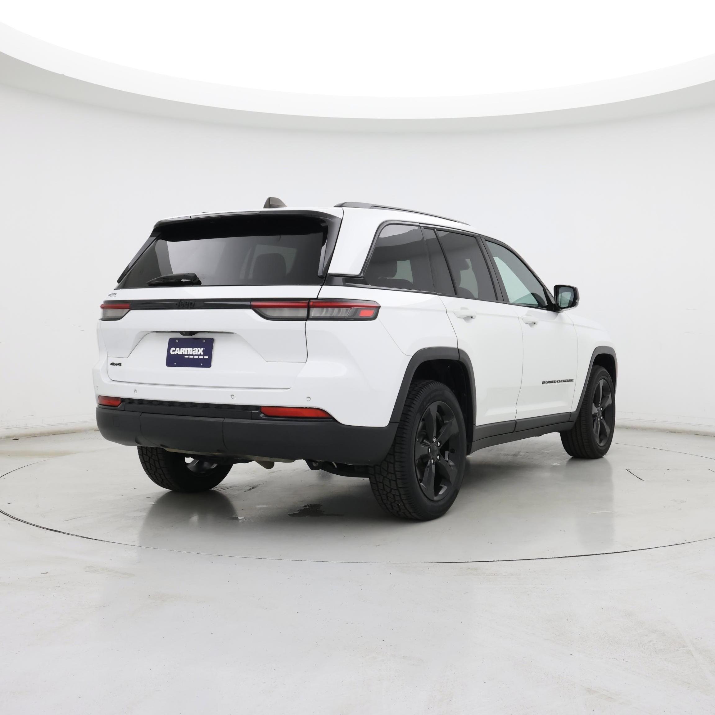 Thumbnail: 2023 Jeep Grand Cherokee - 8