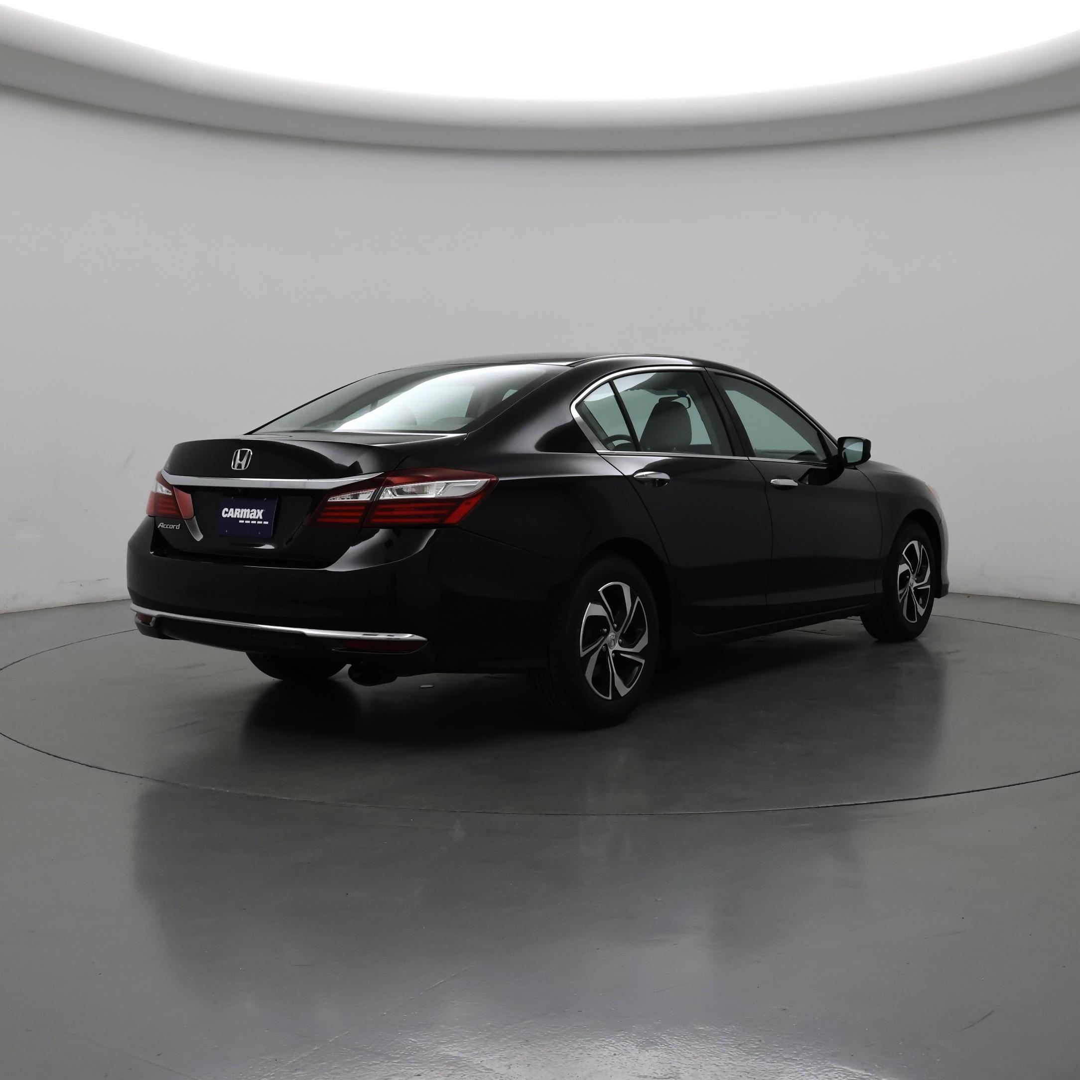 Thumbnail: 2017 Honda Accord - 8