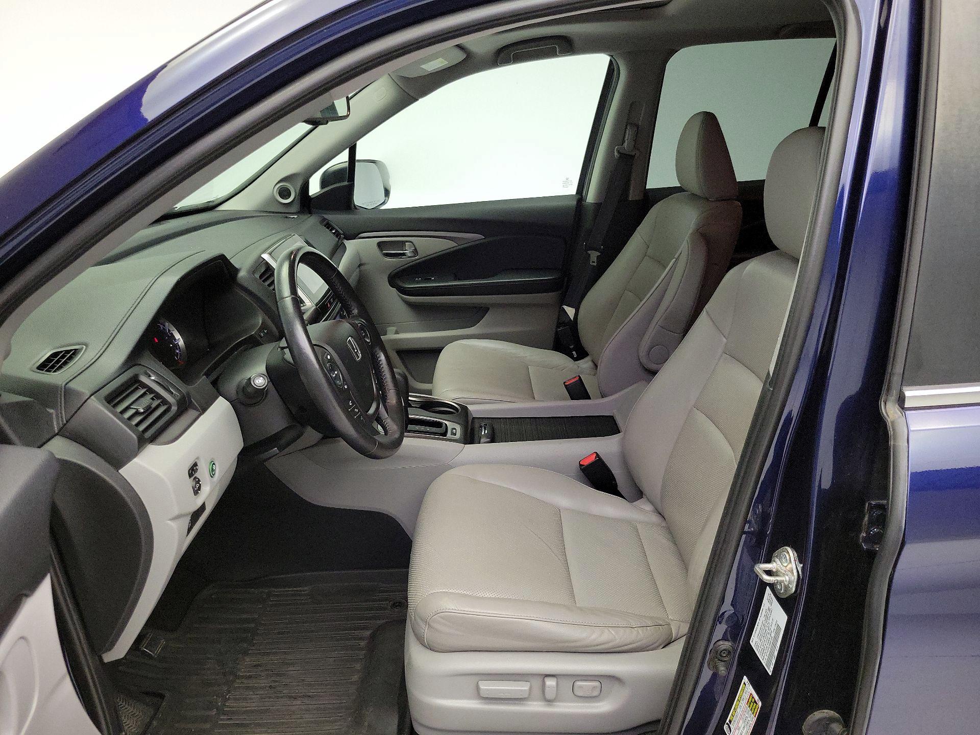 Thumbnail: 2019 Honda Ridgeline - 11