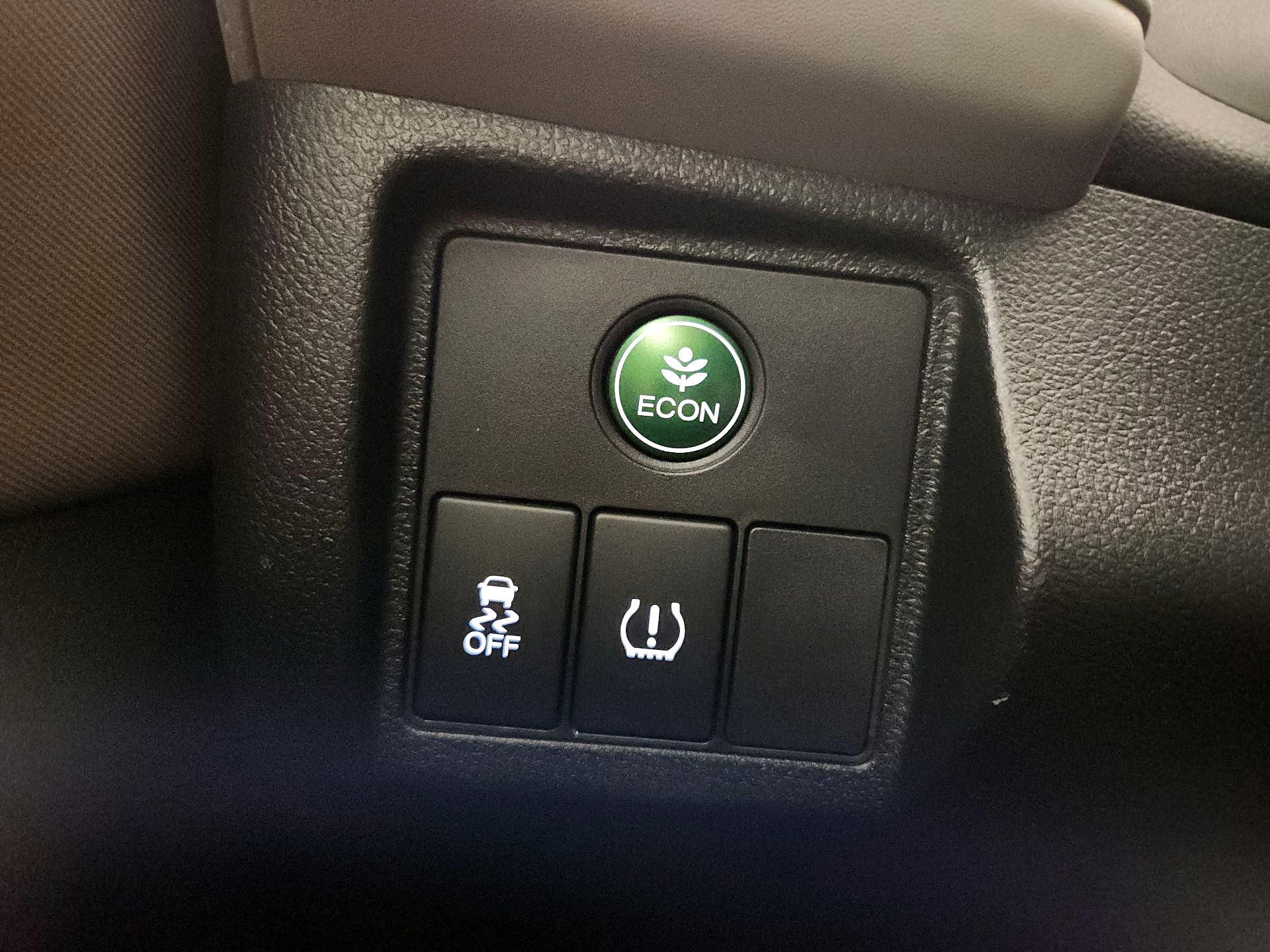 Thumbnail: 2016 Honda HR-V - 13