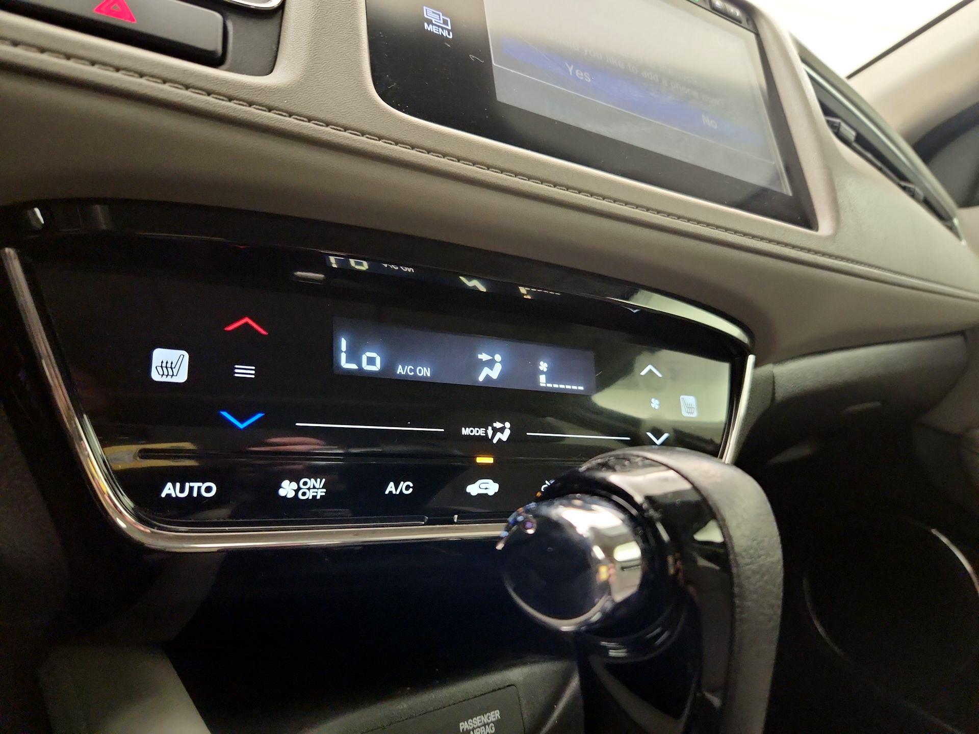 Thumbnail: 2016 Honda HR-V - 16