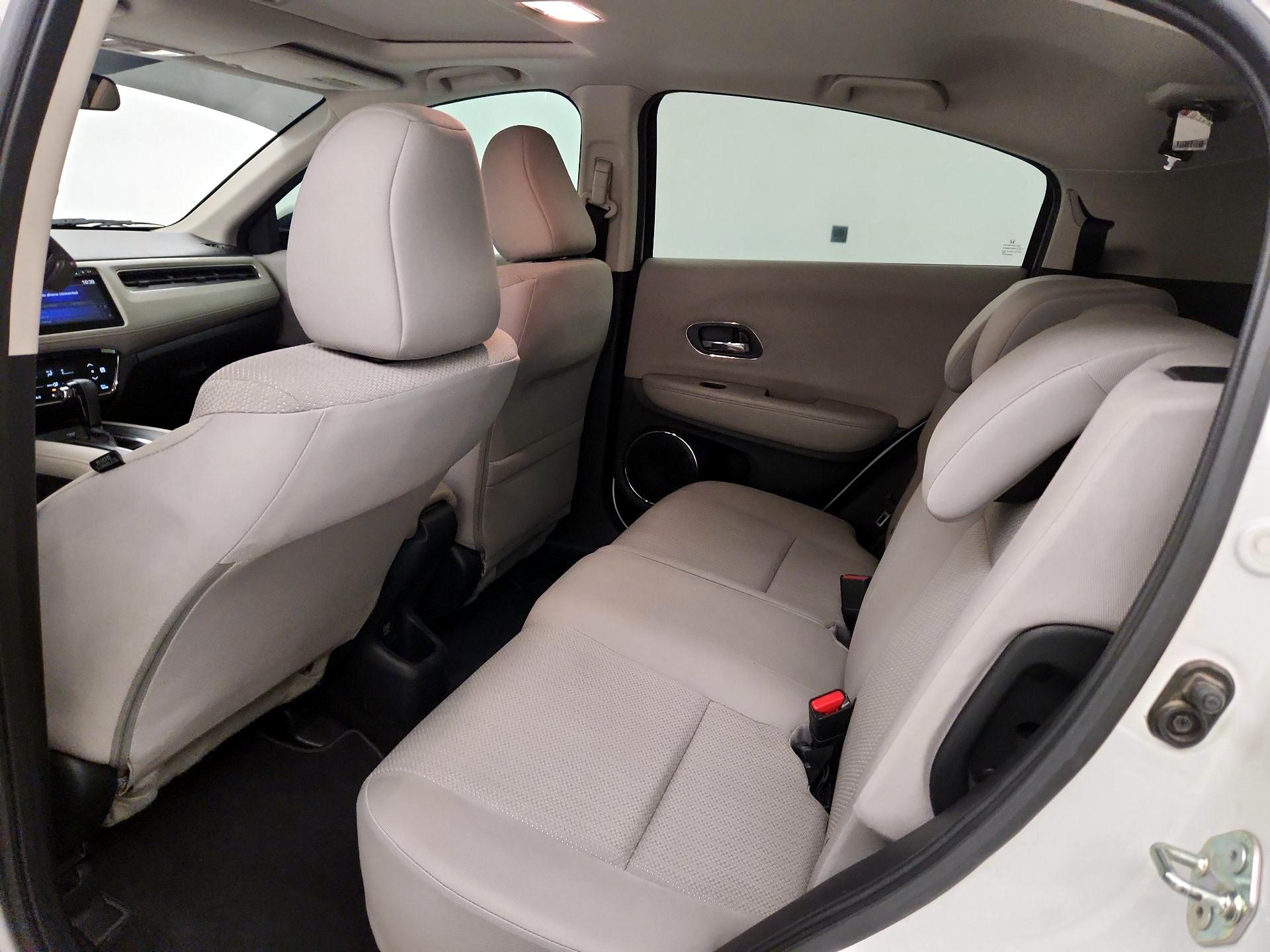 Thumbnail: 2016 Honda HR-V - 20