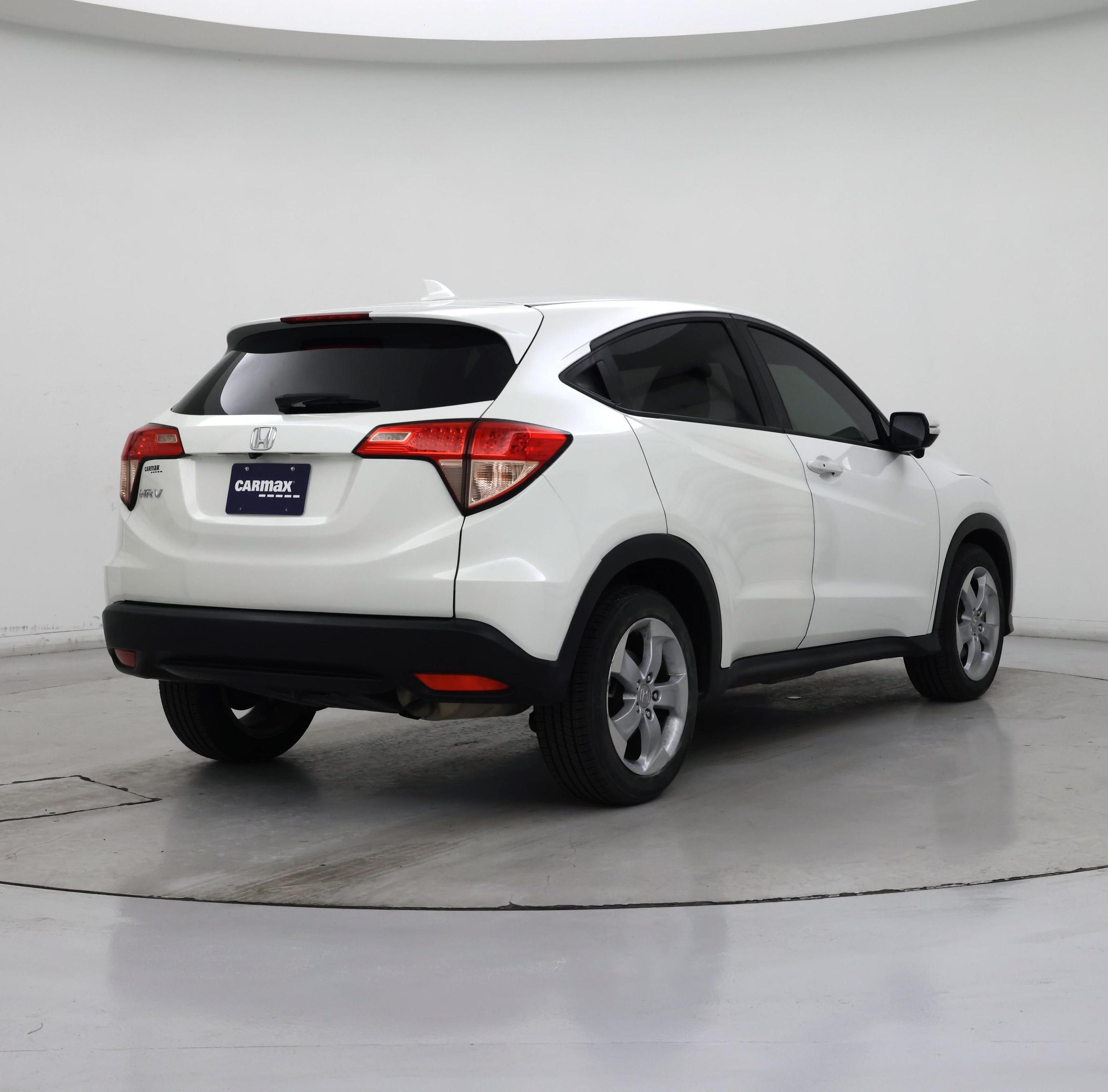 Thumbnail: 2016 Honda HR-V - 8