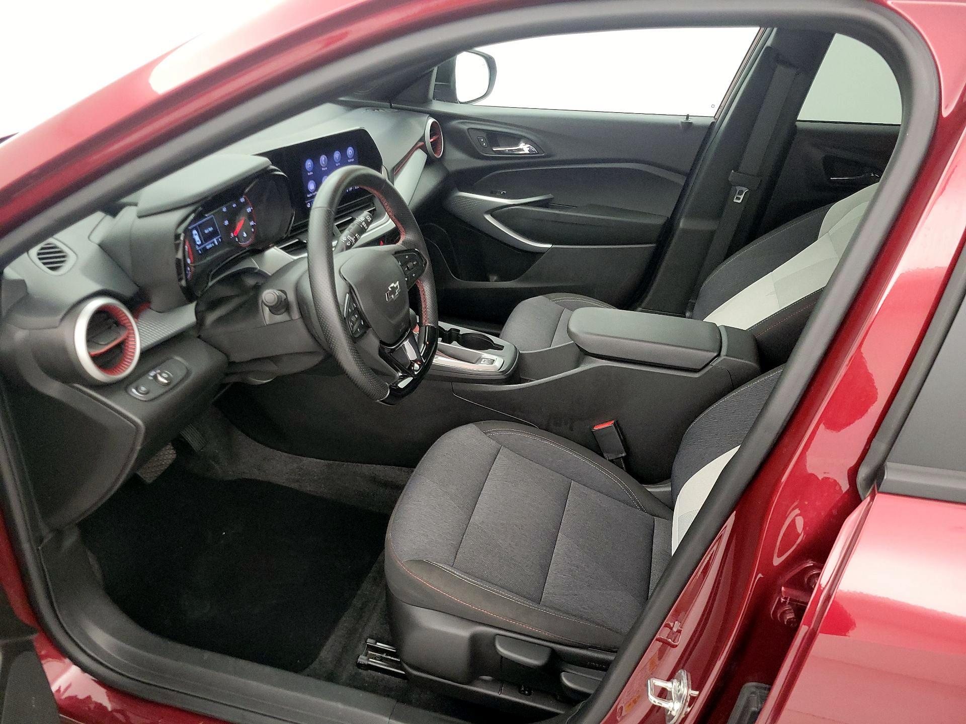 Thumbnail: 2024 Chevrolet Trax - 11