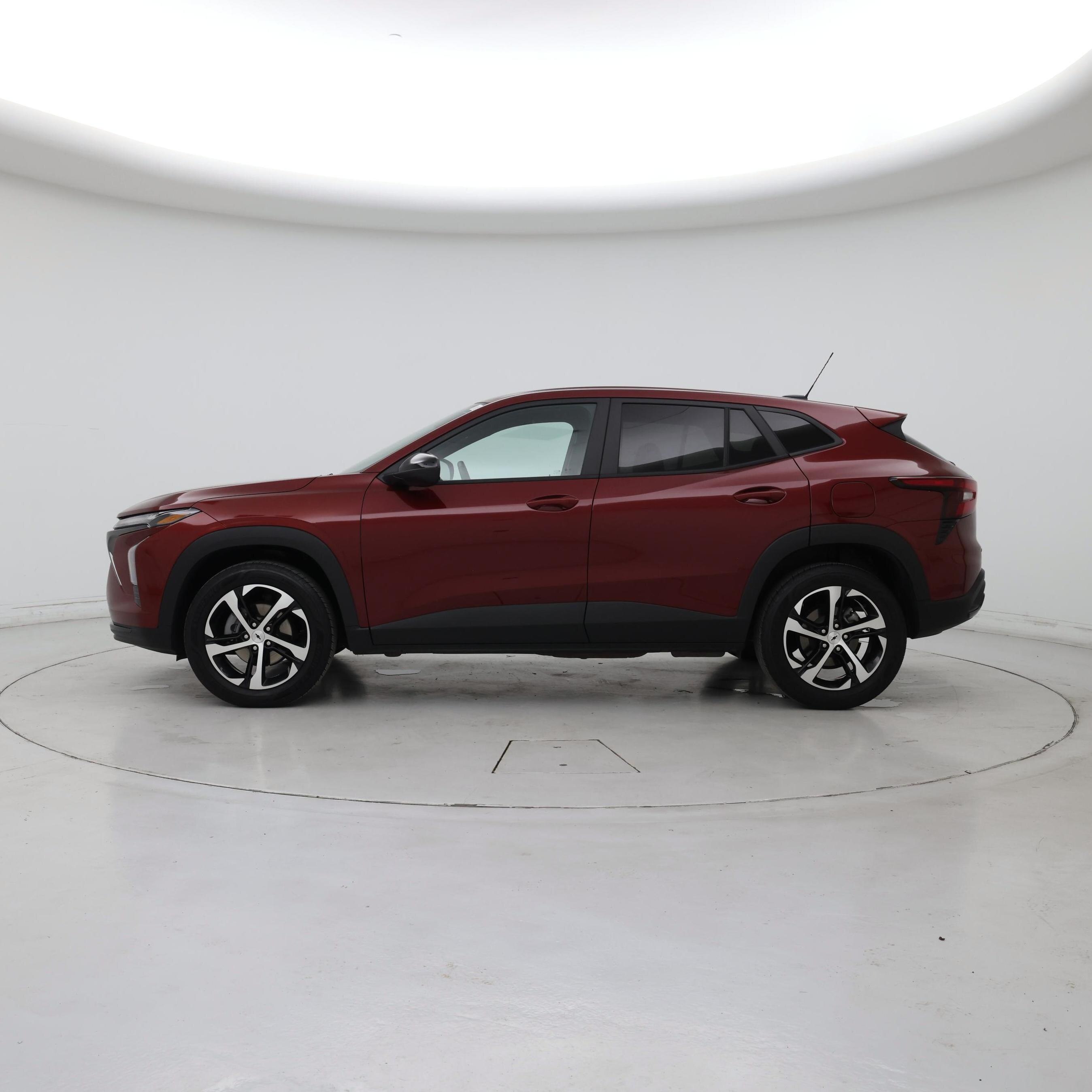 Thumbnail: 2024 Chevrolet Trax - 3