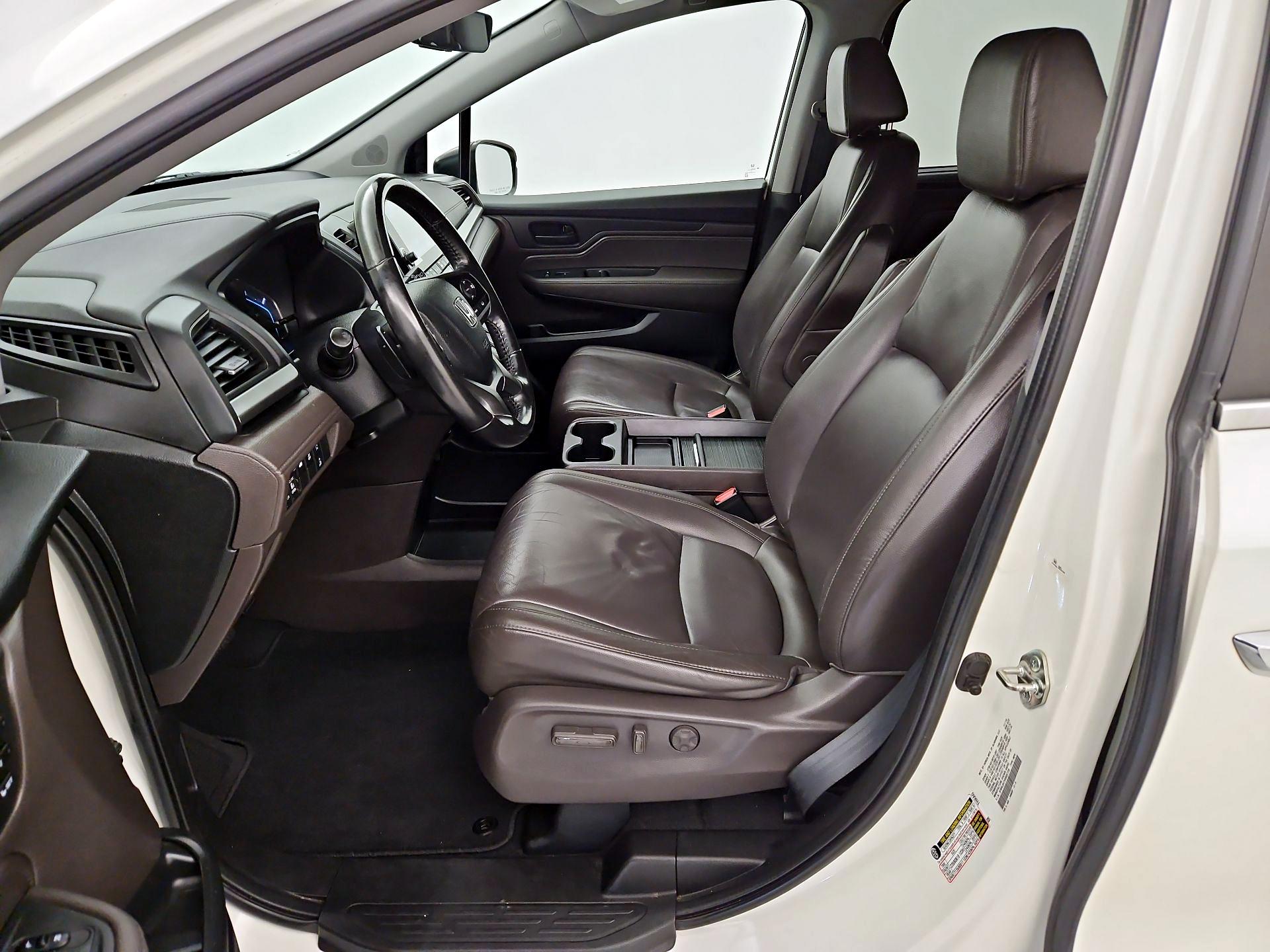 Thumbnail: 2019 Honda Odyssey - 11
