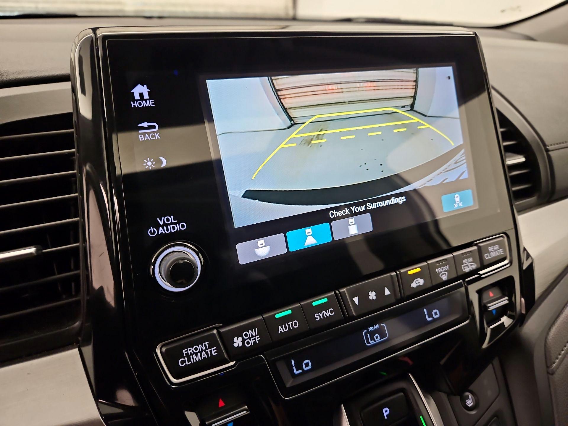 Thumbnail: 2019 Honda Odyssey - 14