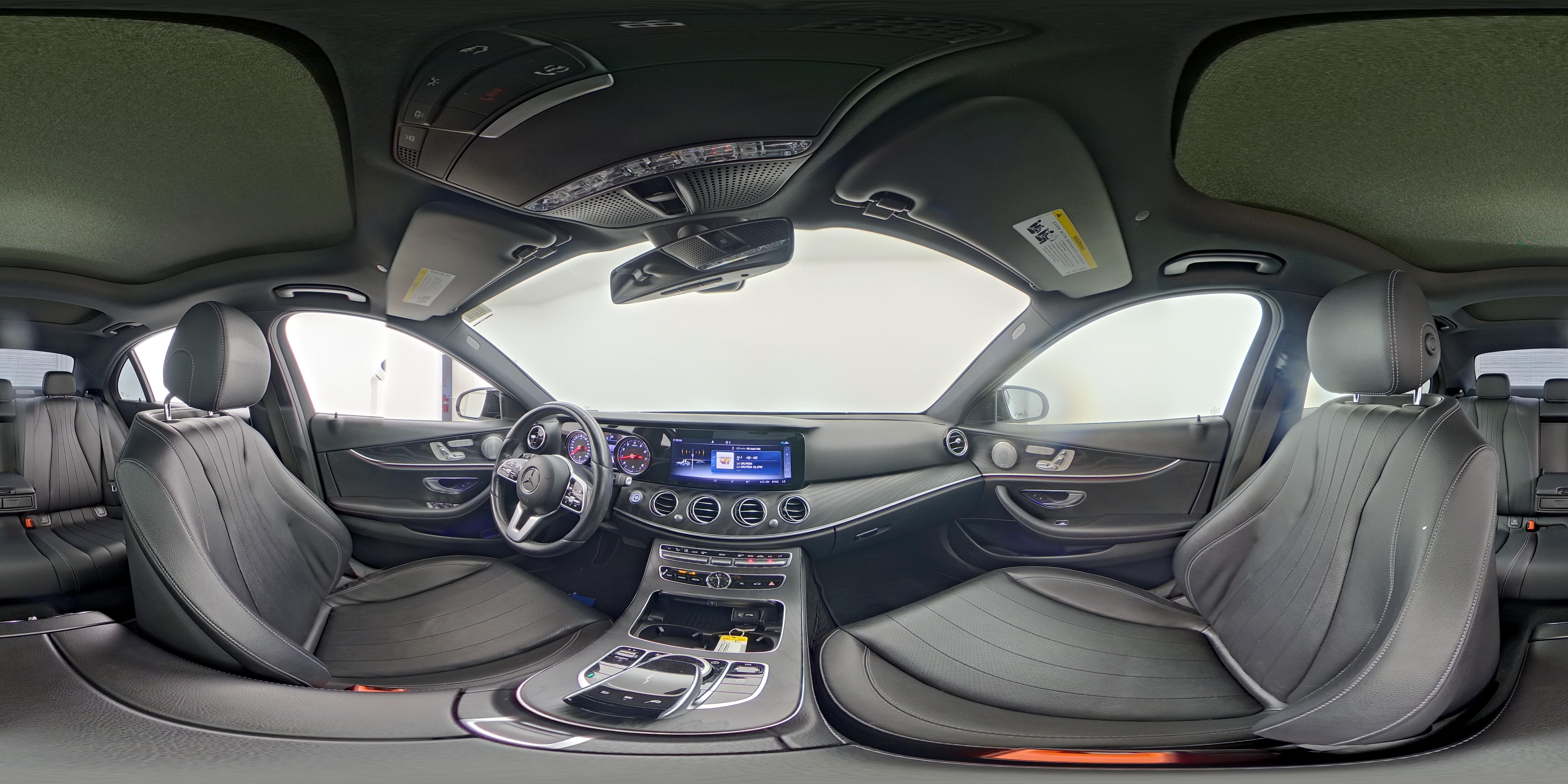 2019 Mercedes-Benz E-Class E300 - Photo 21