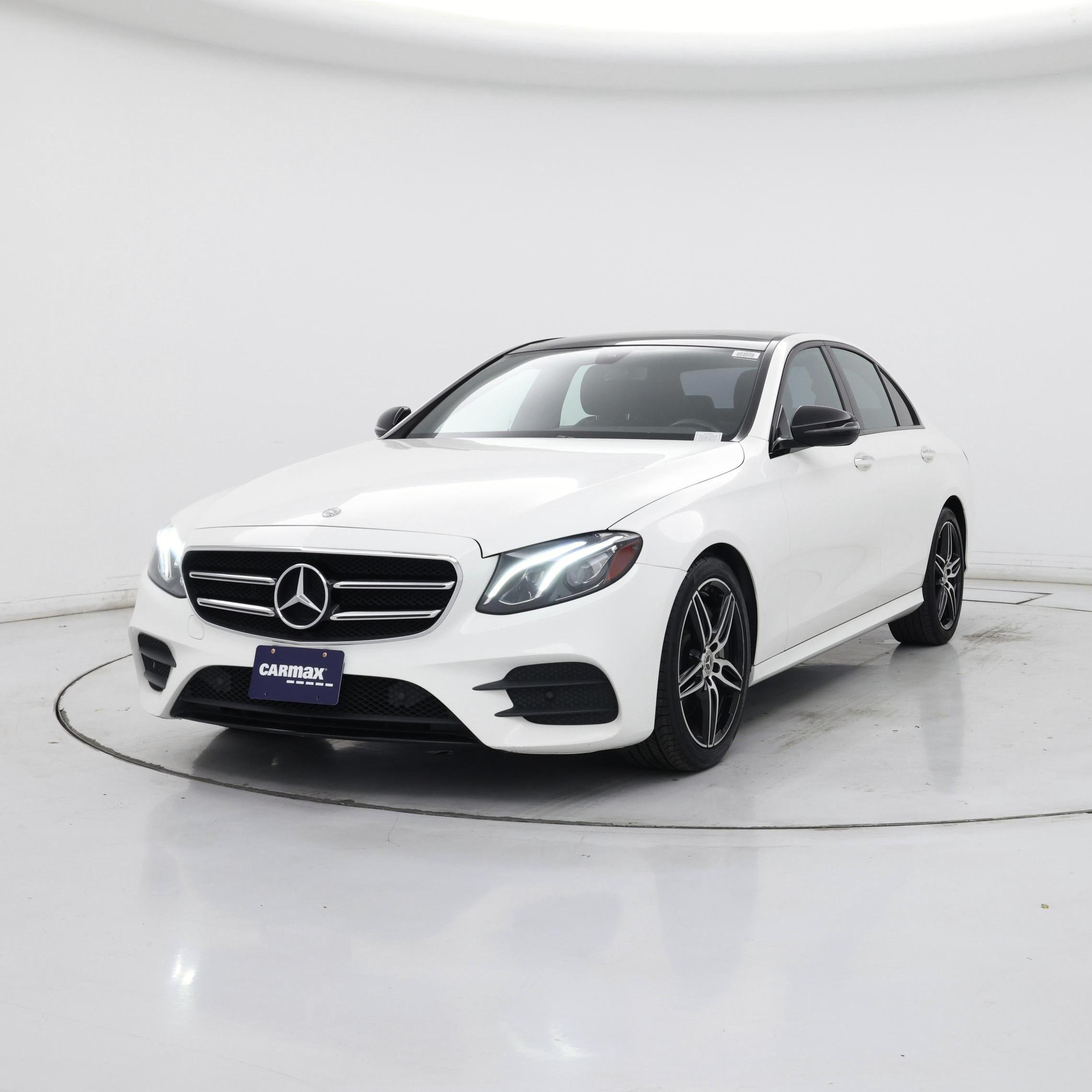 Thumbnail: 2019 Mercedes-Benz E-Class - 4