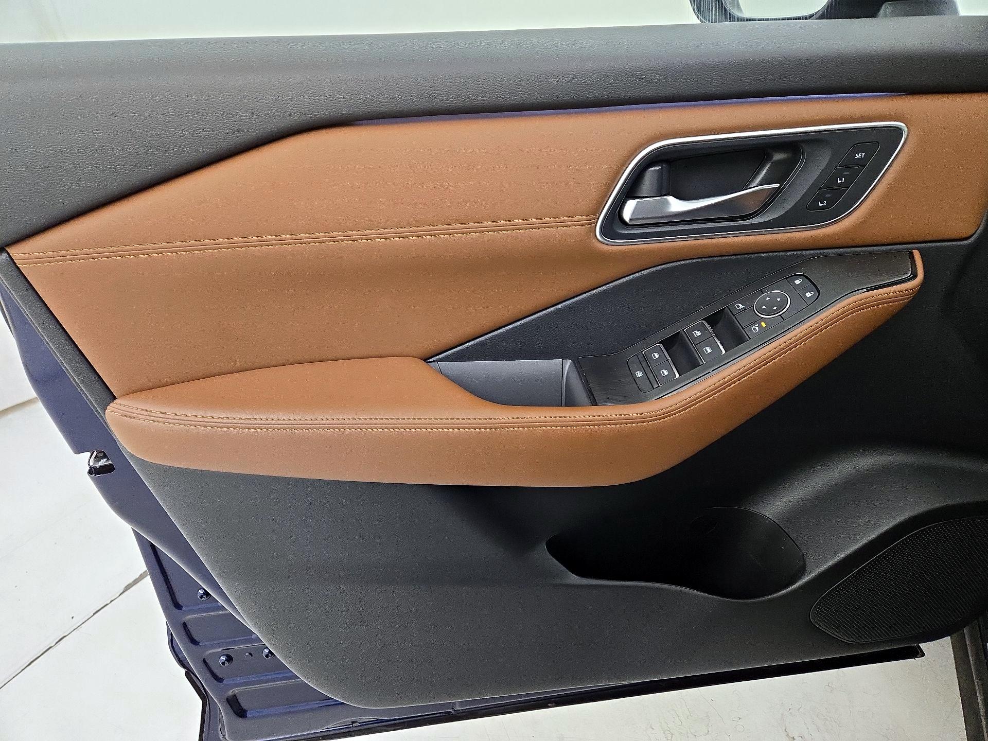 Thumbnail: 2025 Nissan Rogue - 12
