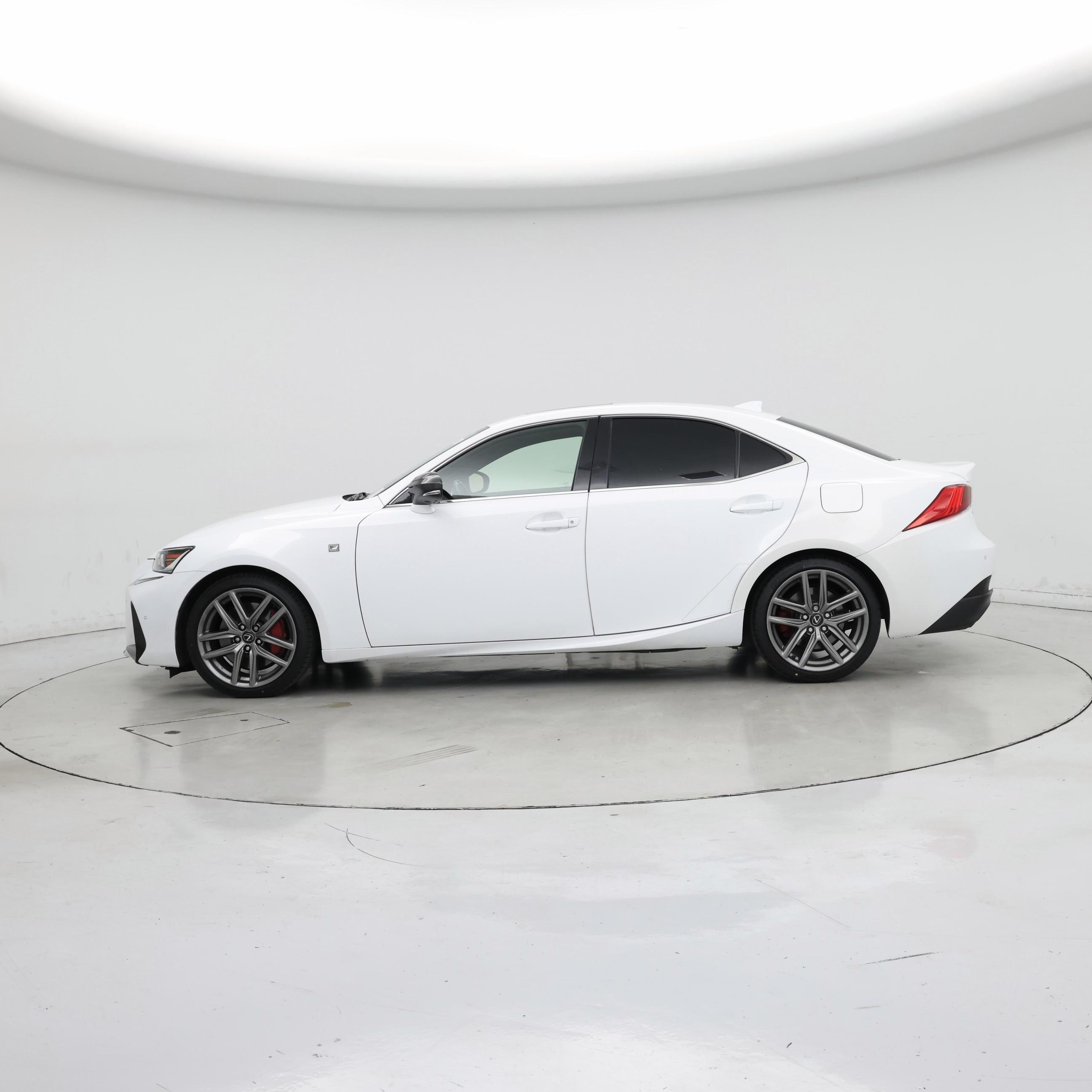 Thumbnail: 2018 Lexus IS - 3