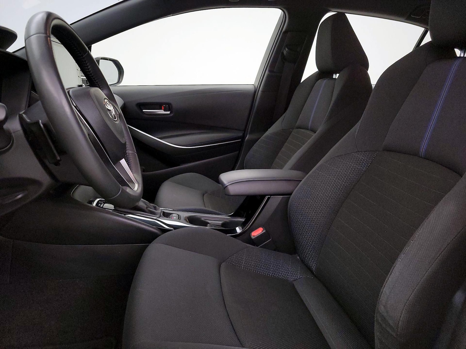 2021 Toyota Corolla SE - Photo 10
