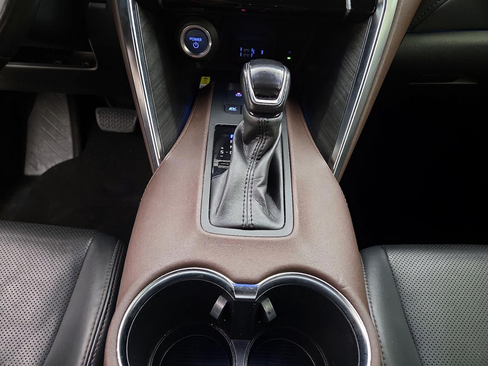 2021 Toyota Venza XLE - Photo 19