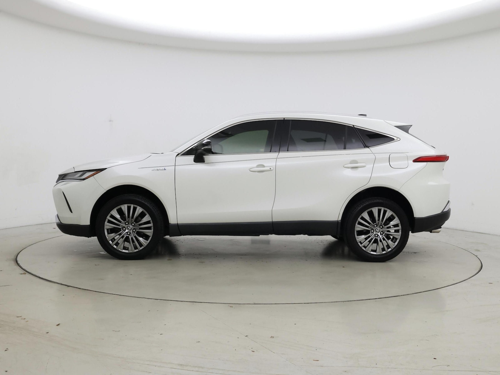 2021 Toyota Venza XLE - Photo 4