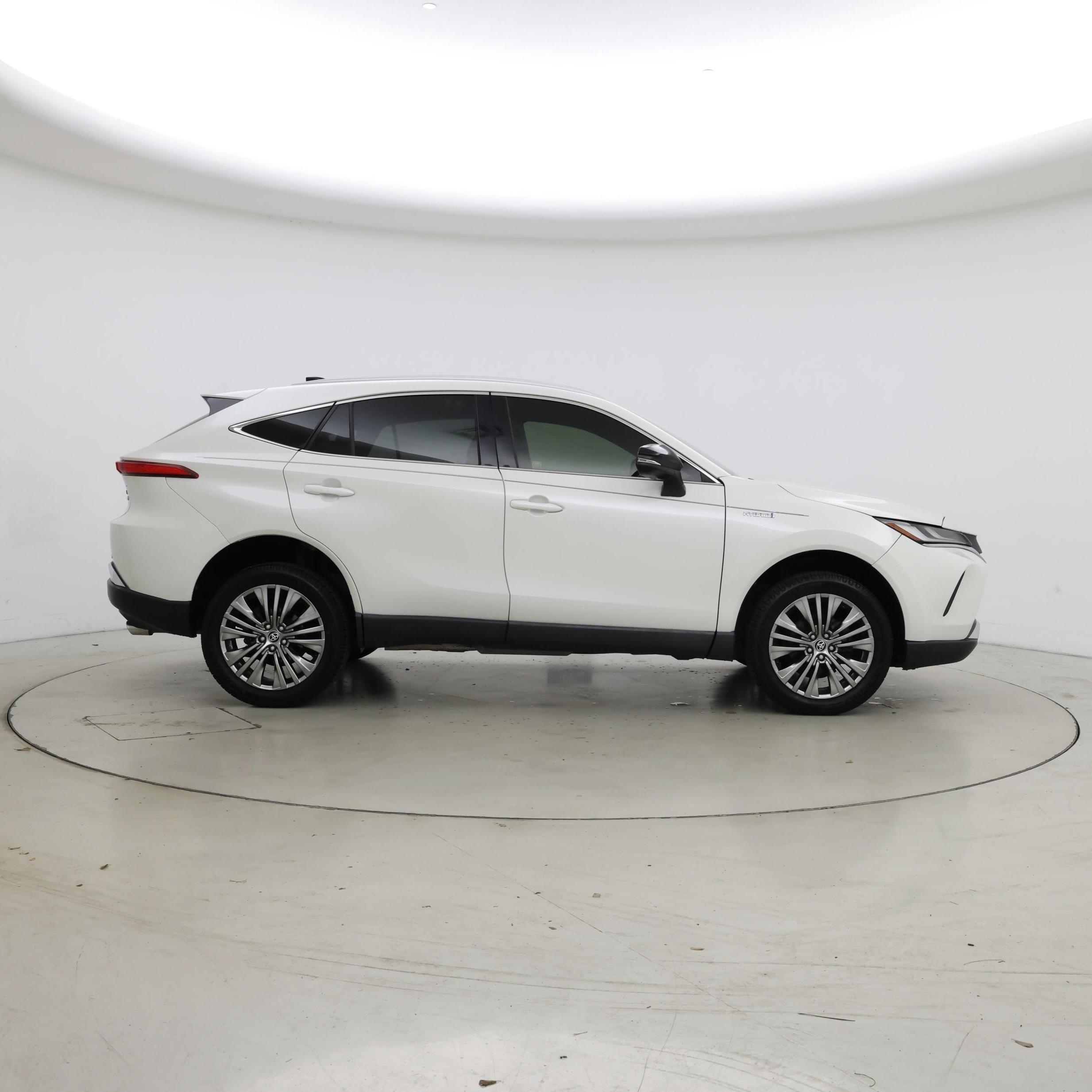 Thumbnail: 2021 Toyota Venza - 7