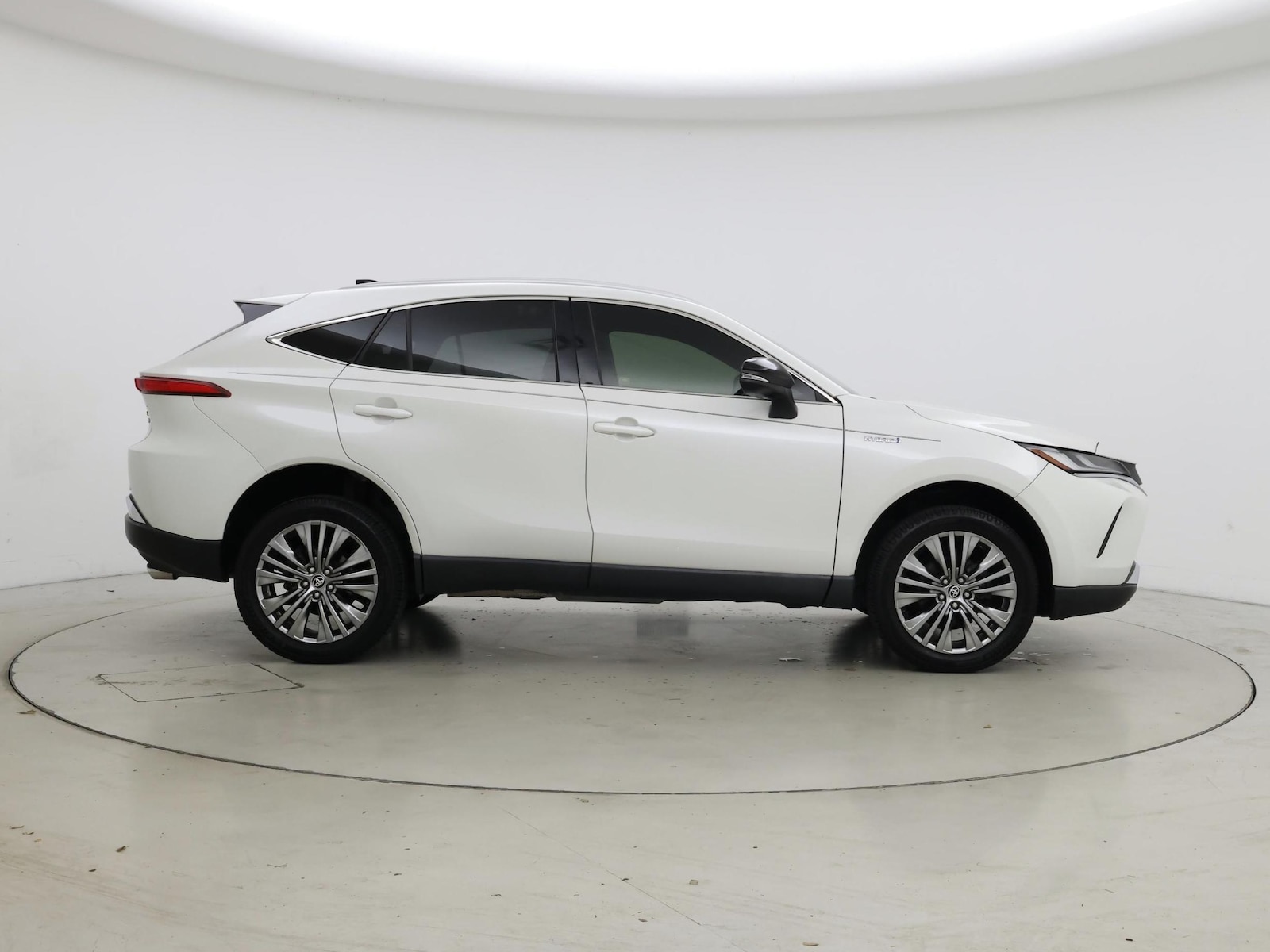 2021 Toyota Venza XLE - Photo 8