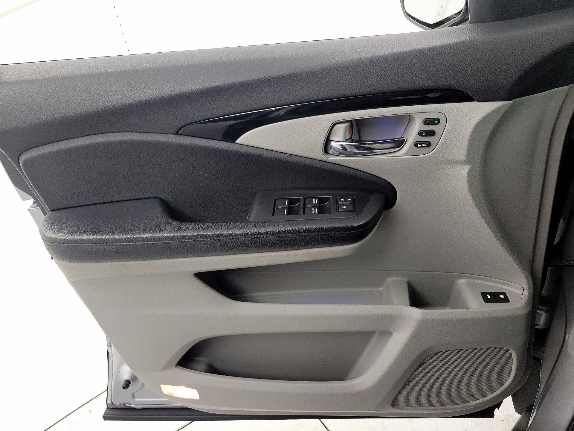 Thumbnail: 2022 Honda Pilot - 12
